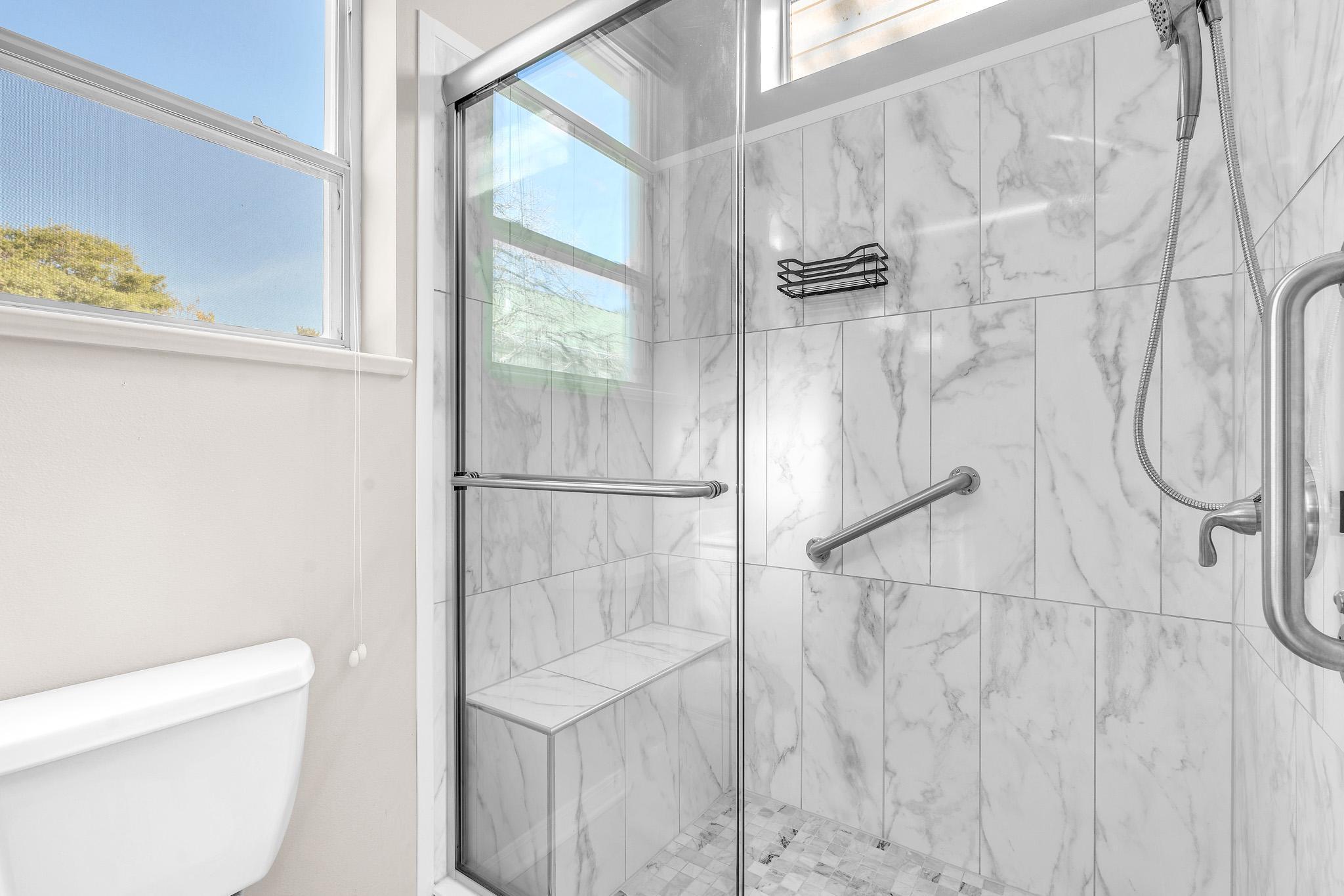 MARAVILLA COTTAGES - Residential Lease