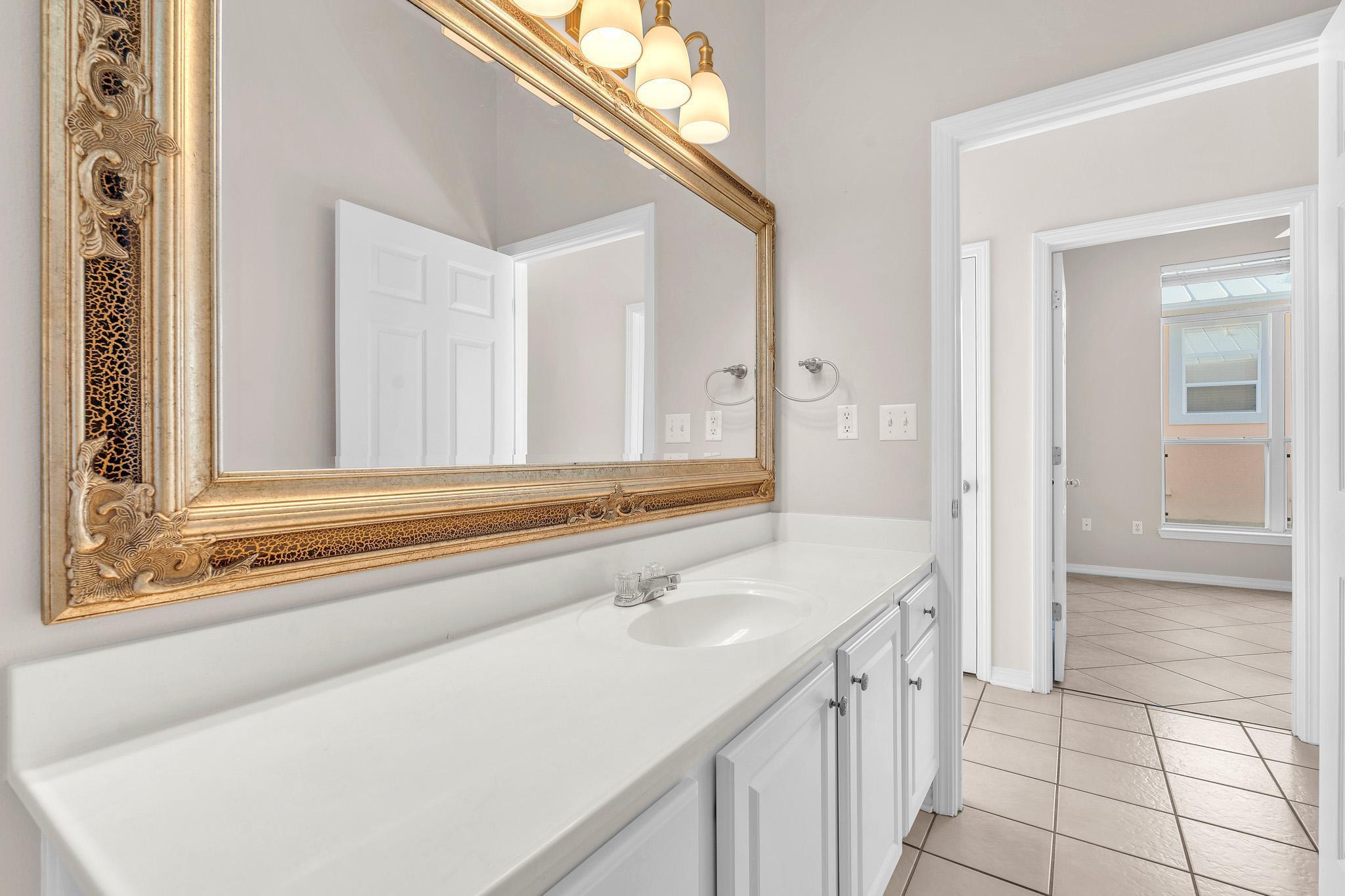 MARAVILLA COTTAGES - Residential Lease