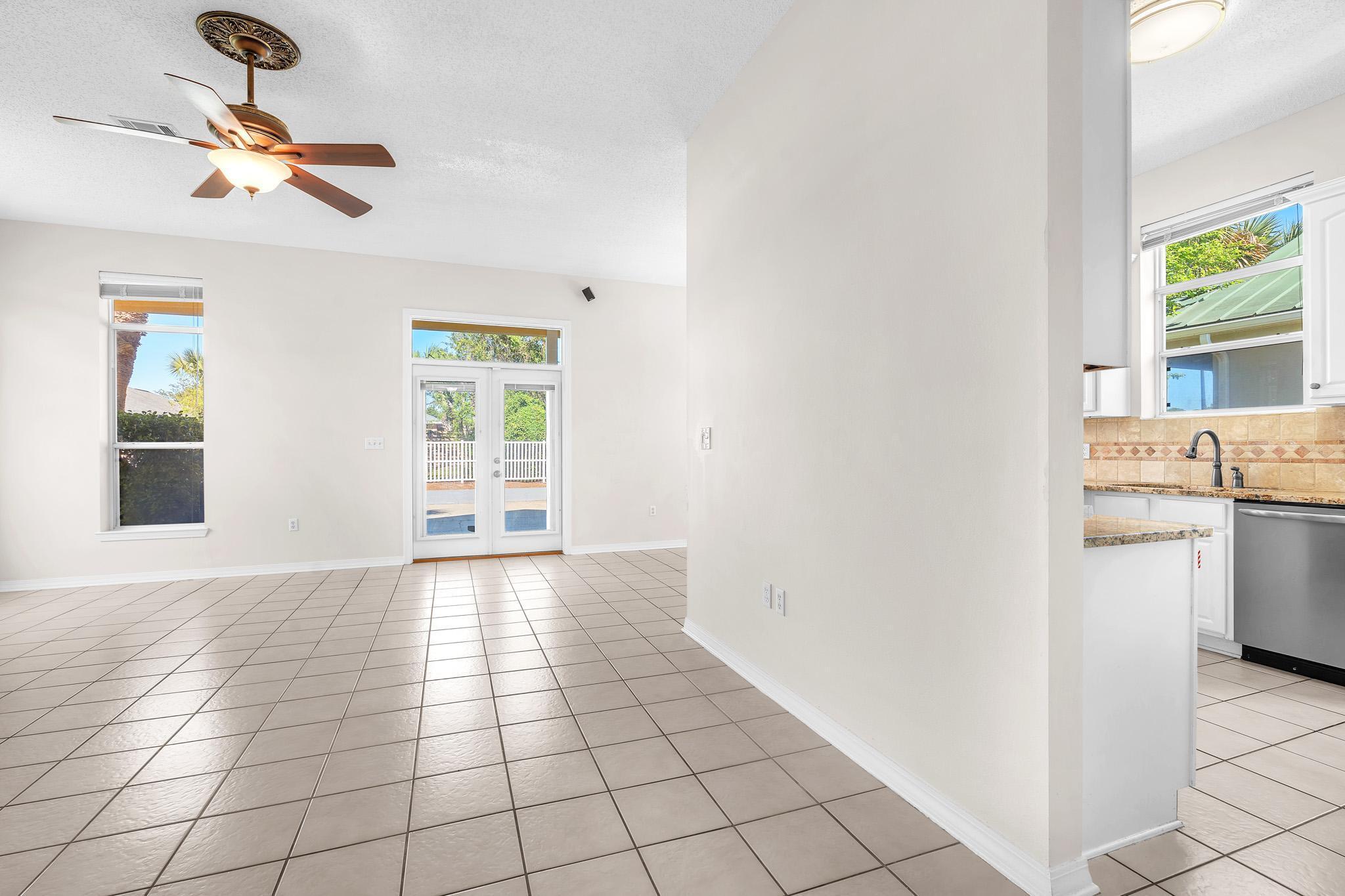 MARAVILLA COTTAGES - Residential Lease