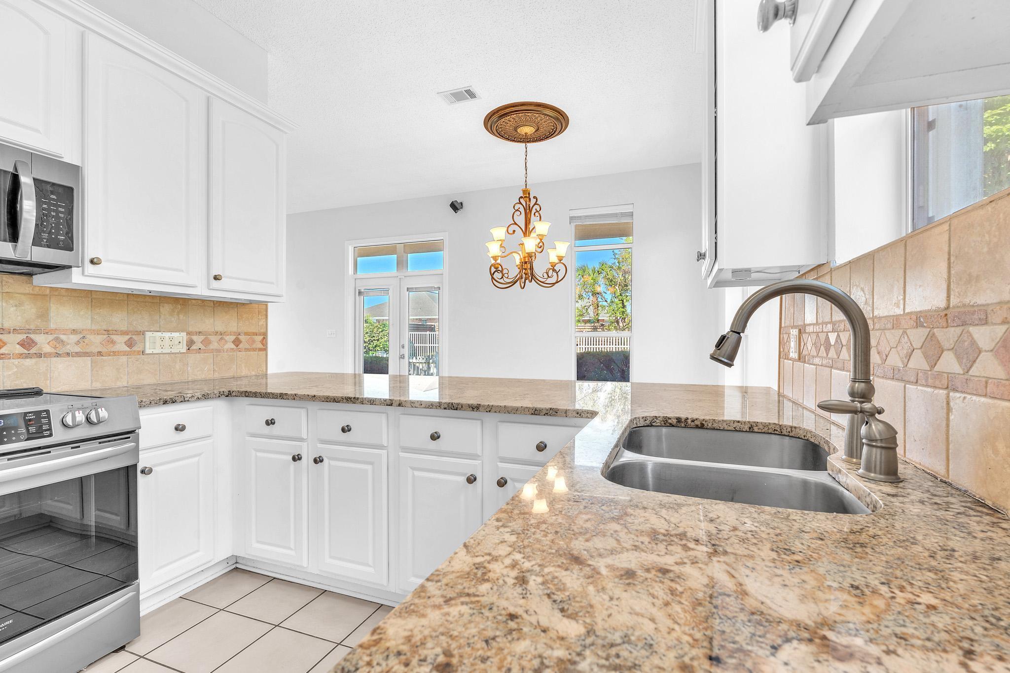 MARAVILLA COTTAGES - Residential Lease