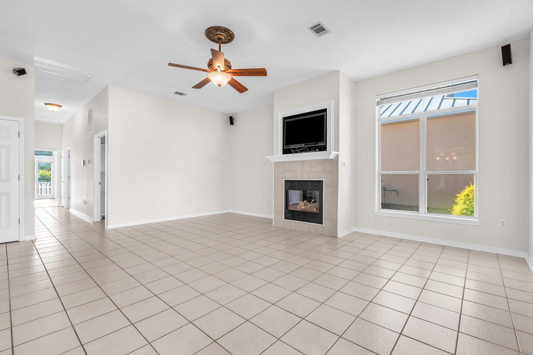 MARAVILLA COTTAGES - Residential Lease