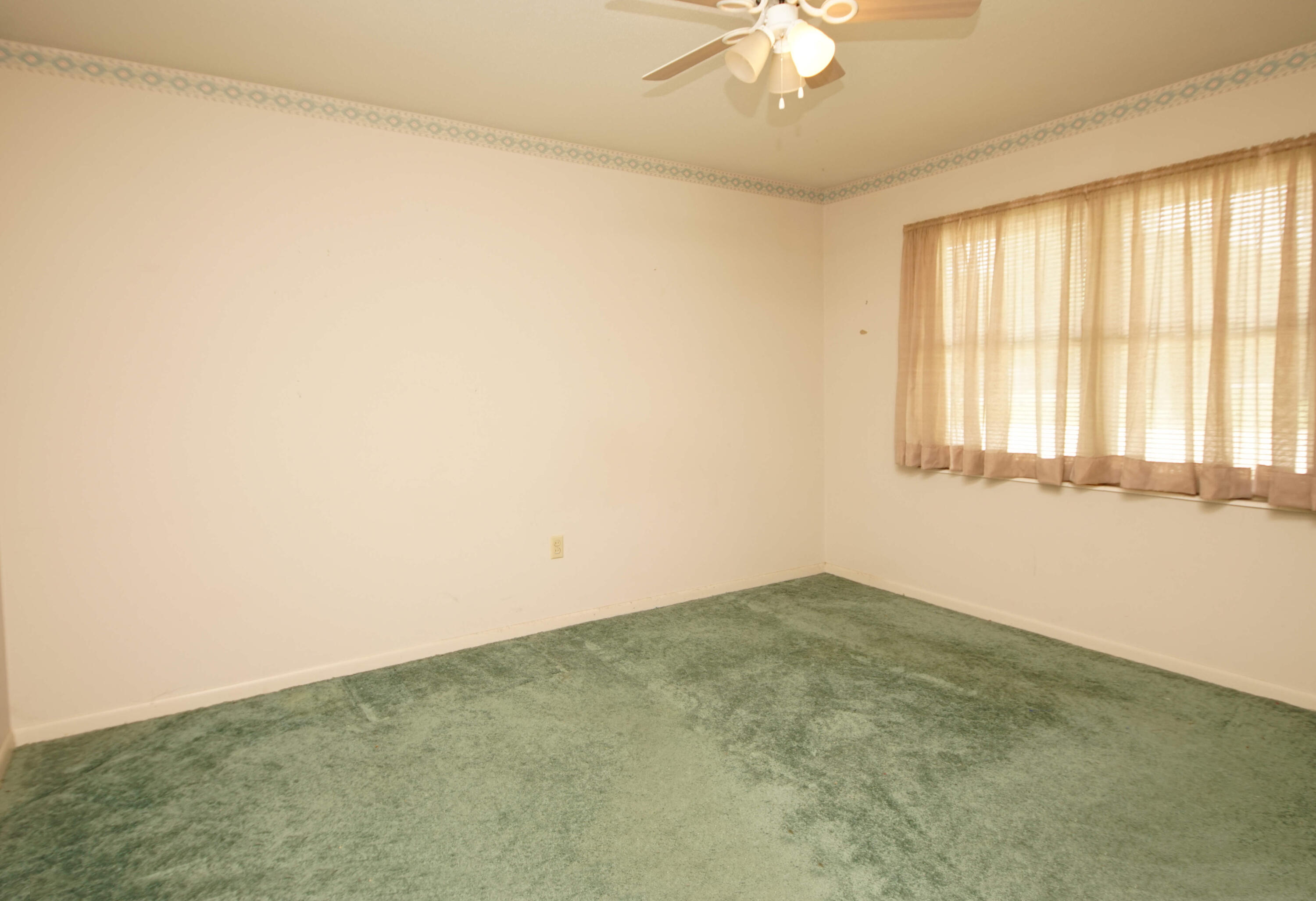 COUNTRY CLUB ESTATES 1ST ADDN - Residential