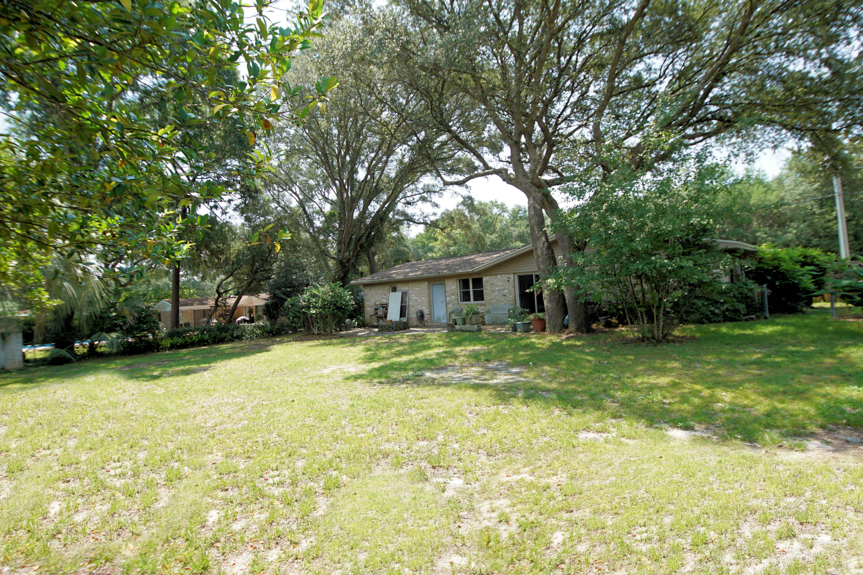 COUNTRY CLUB ESTATES 1ST ADDN - Residential