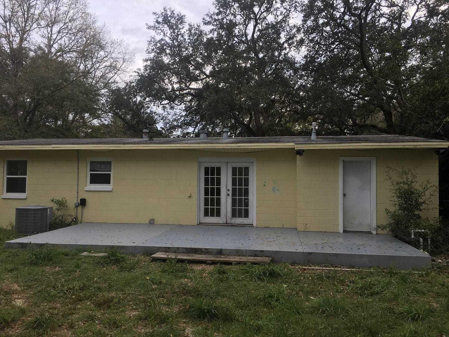 Garnier Beach - Residential