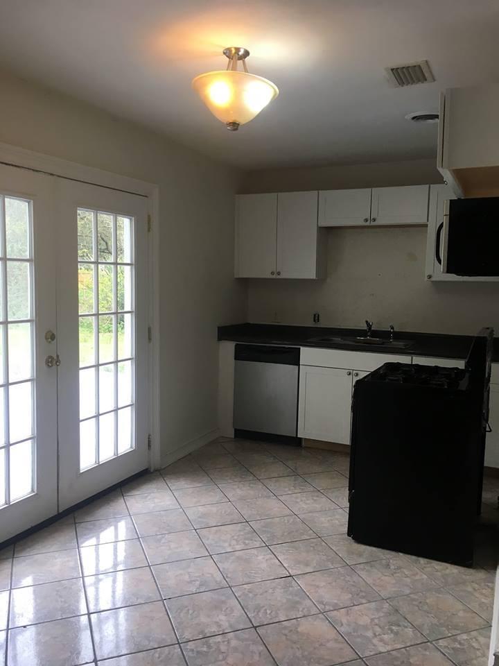 Garnier Beach - Residential