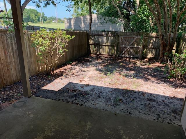 BAYWOOD T/H - Residential Lease