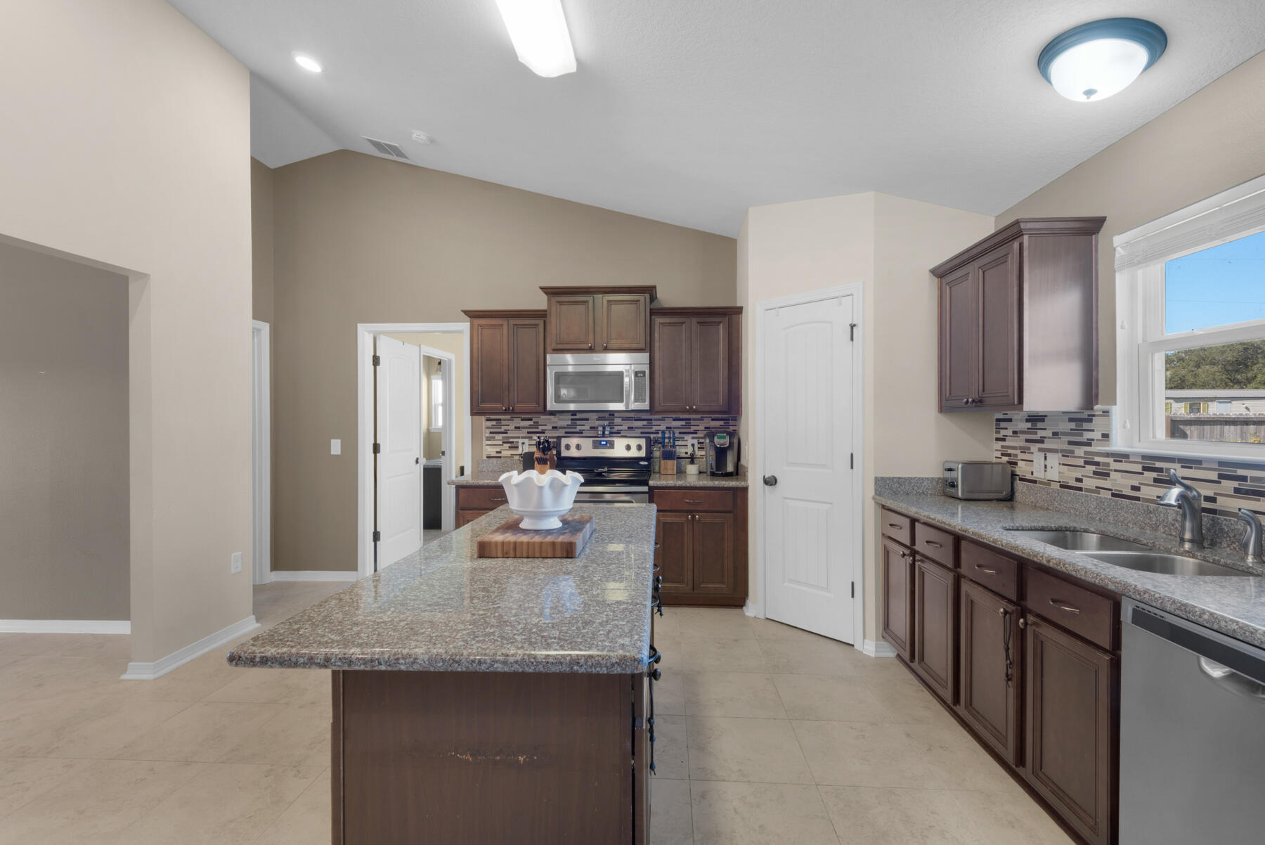 Navarre 1st Add - Residential