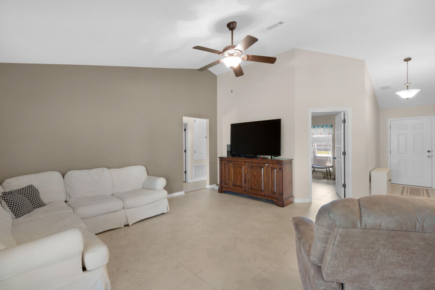 Navarre 1st Add - Residential