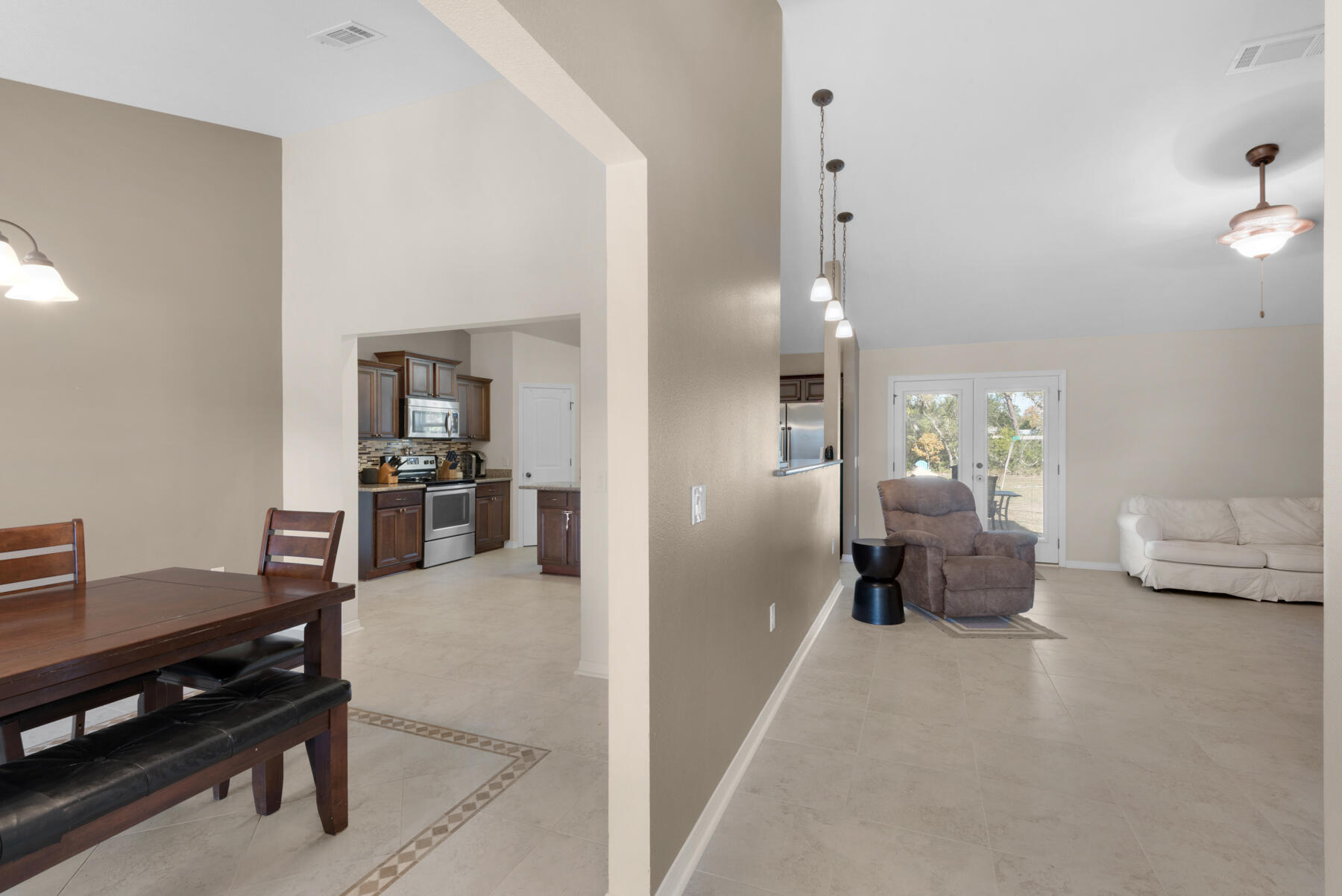 Navarre 1st Add - Residential