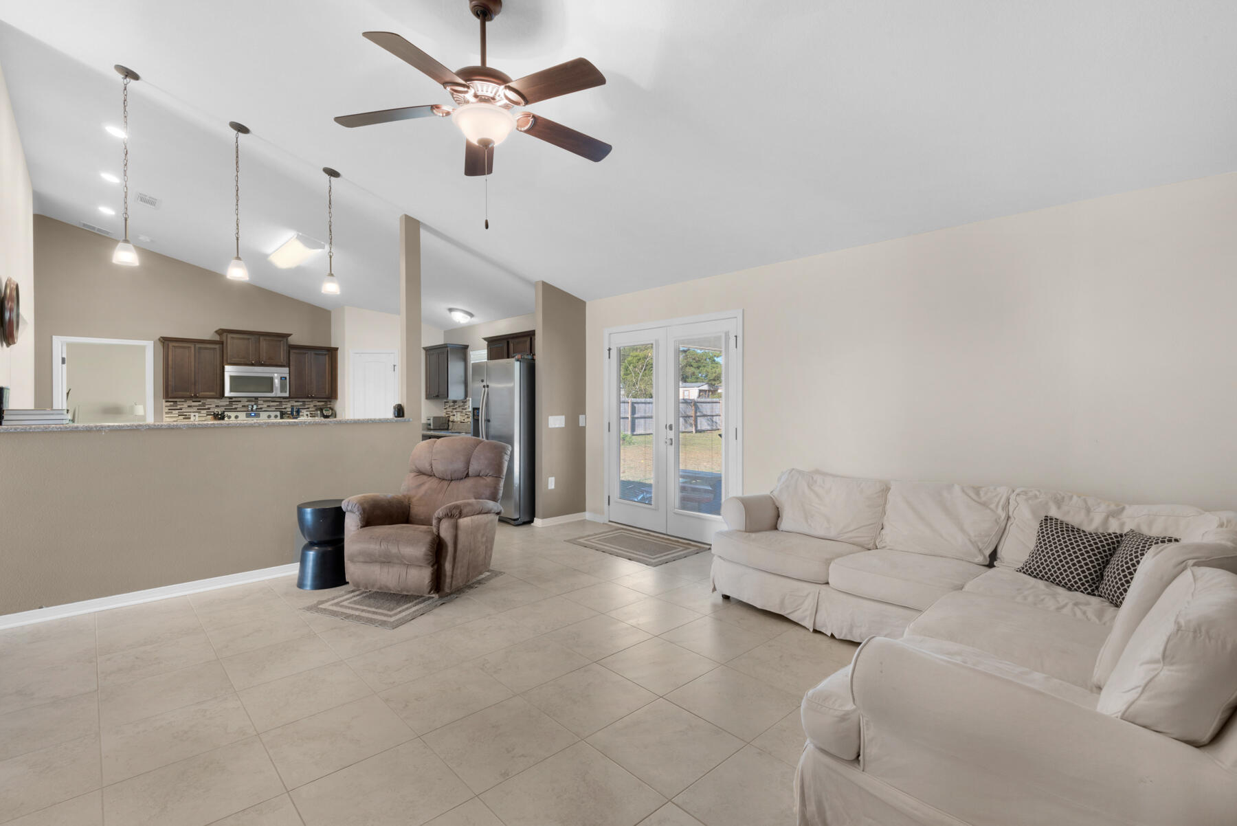 Navarre 1st Add - Residential