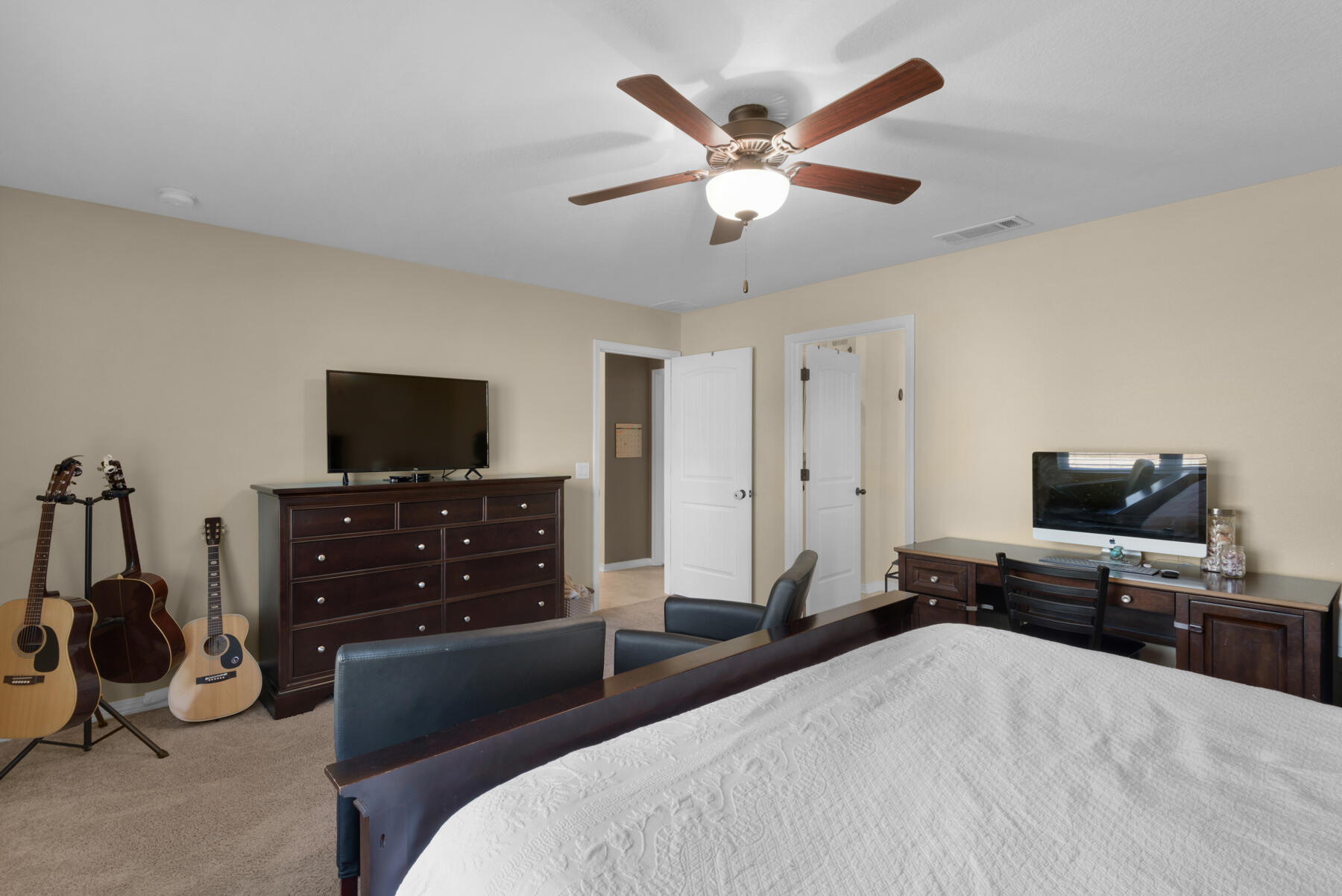 Navarre 1st Add - Residential