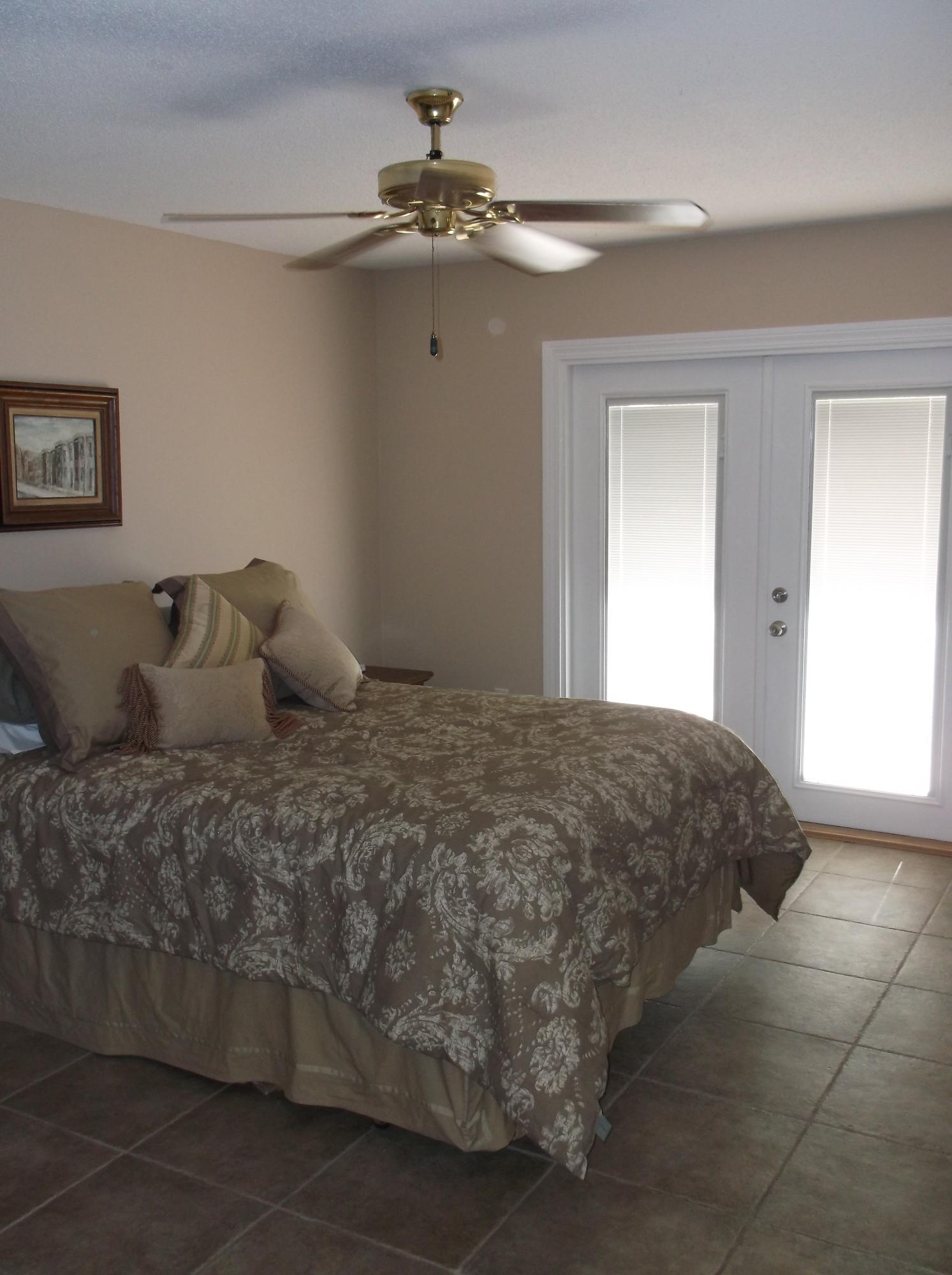 CLOVERDALE LAKE - Residential