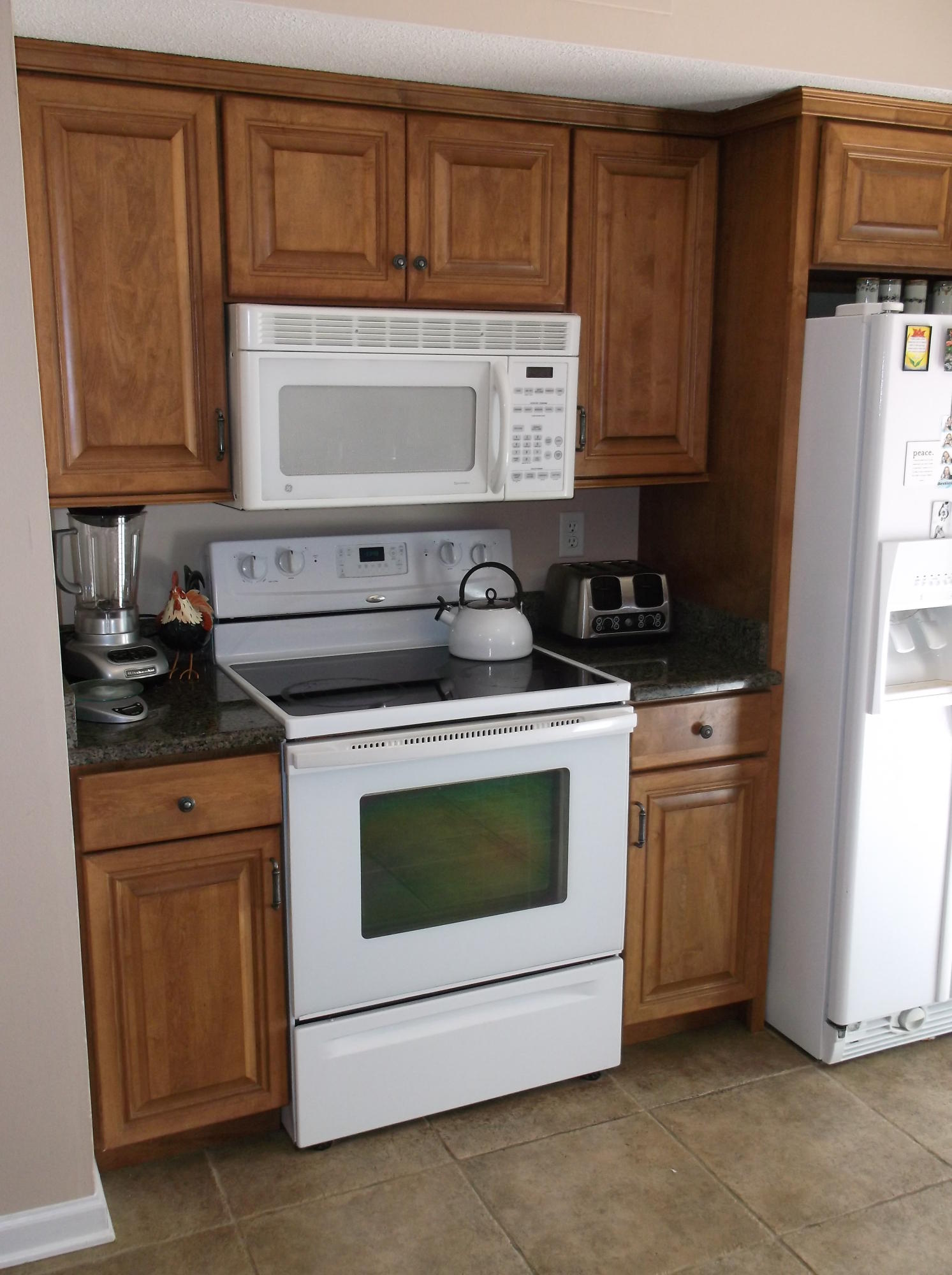 CLOVERDALE LAKE - Residential