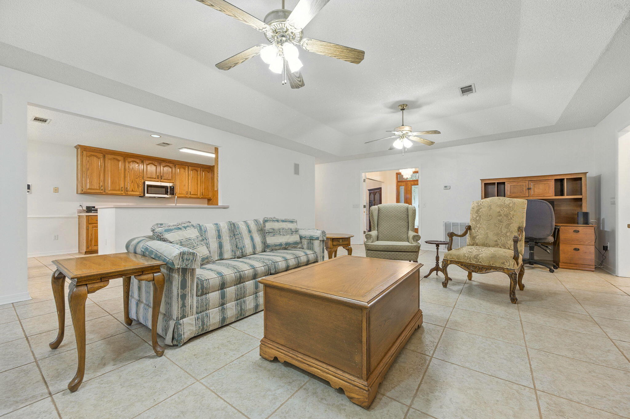 SADDLE CLUB ESTATES - Residential