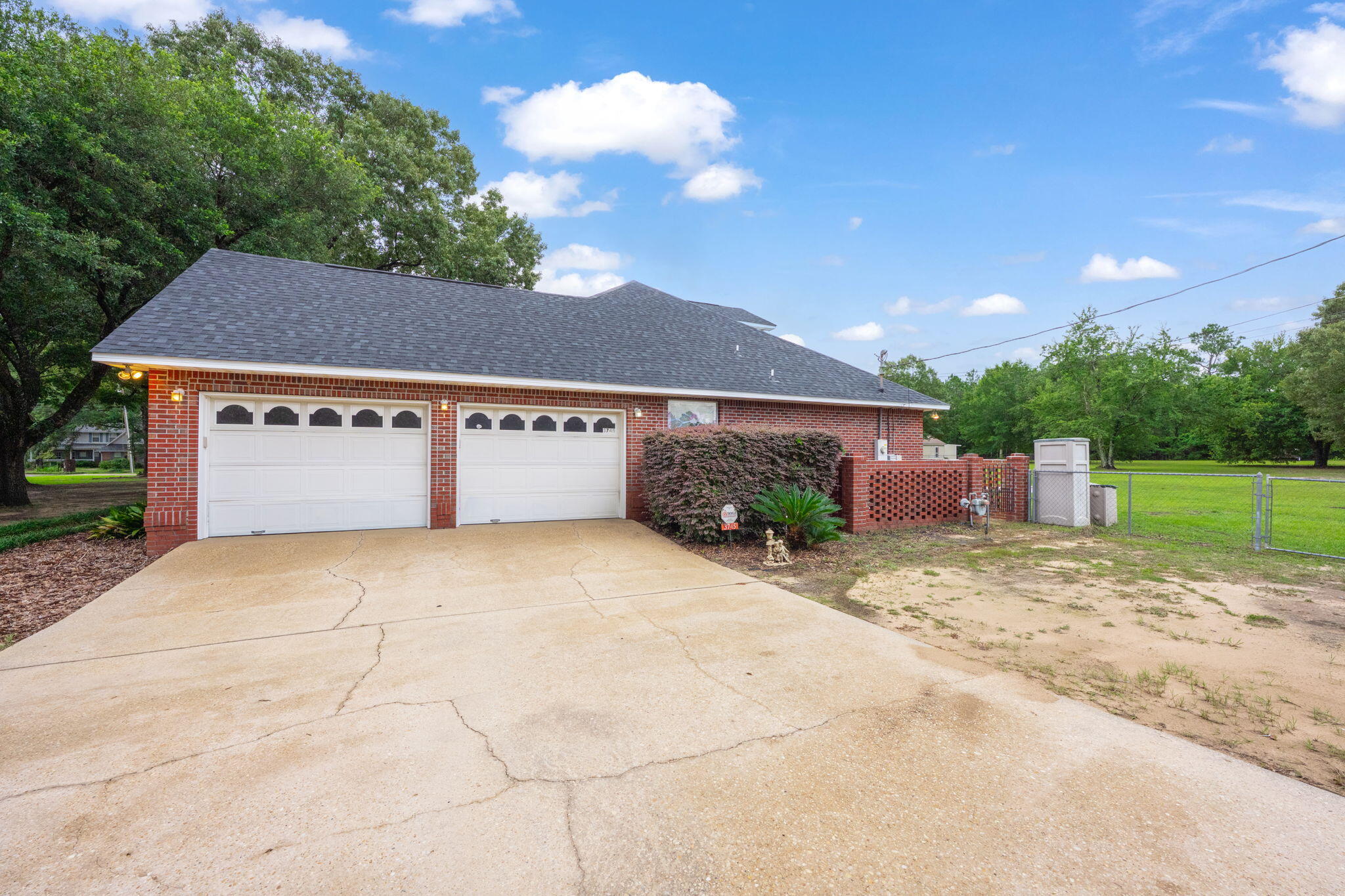 SADDLE CLUB ESTATES - Residential