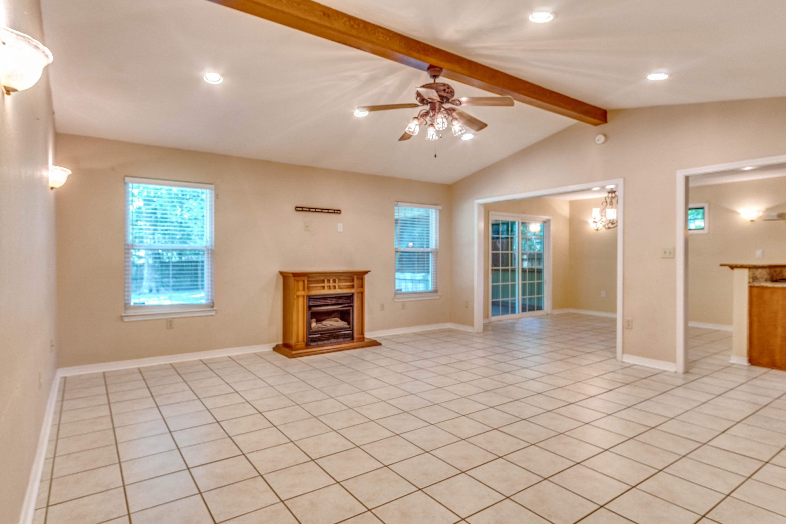 QUIET OAKS S/D - Residential