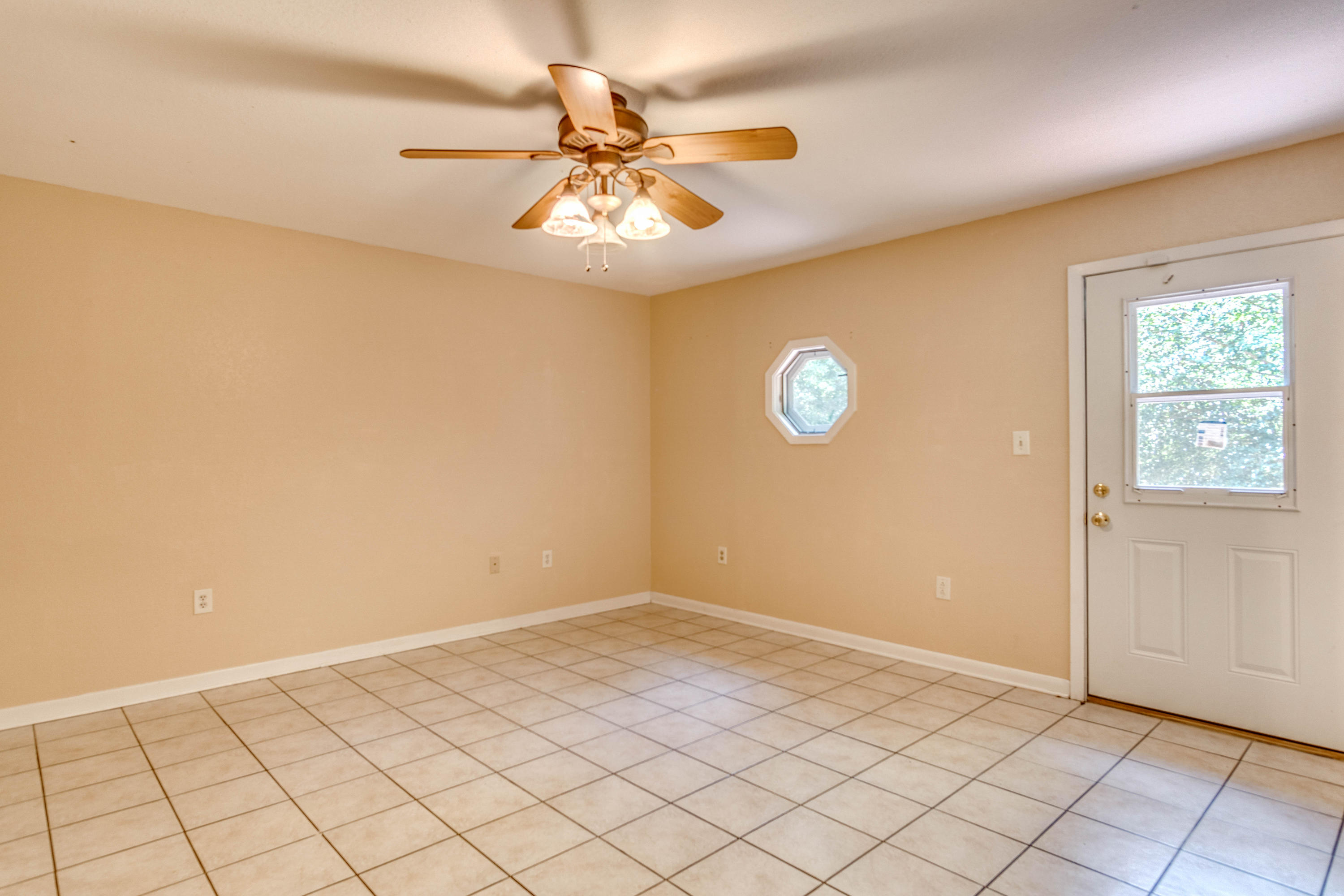 QUIET OAKS S/D - Residential