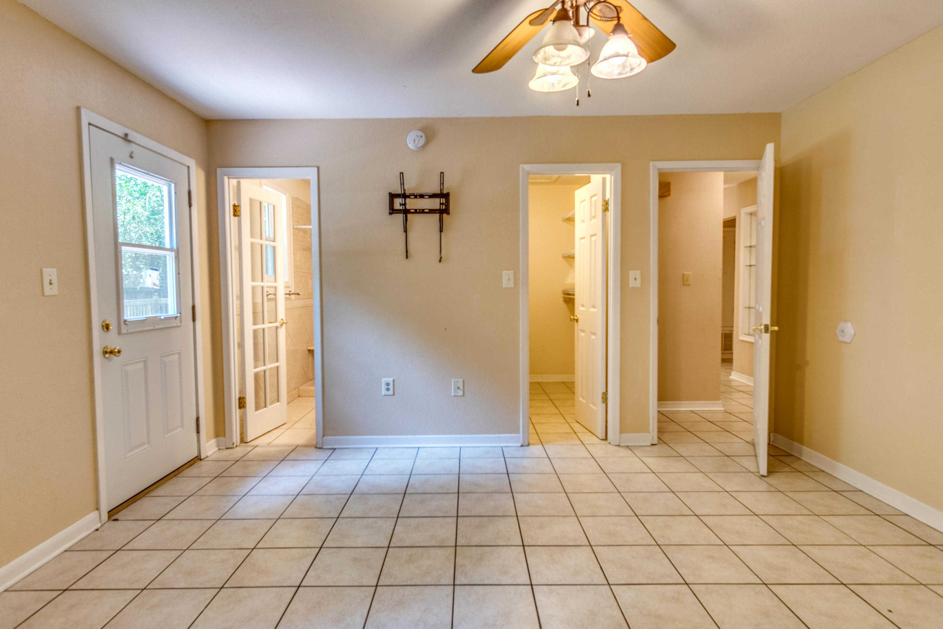 QUIET OAKS S/D - Residential