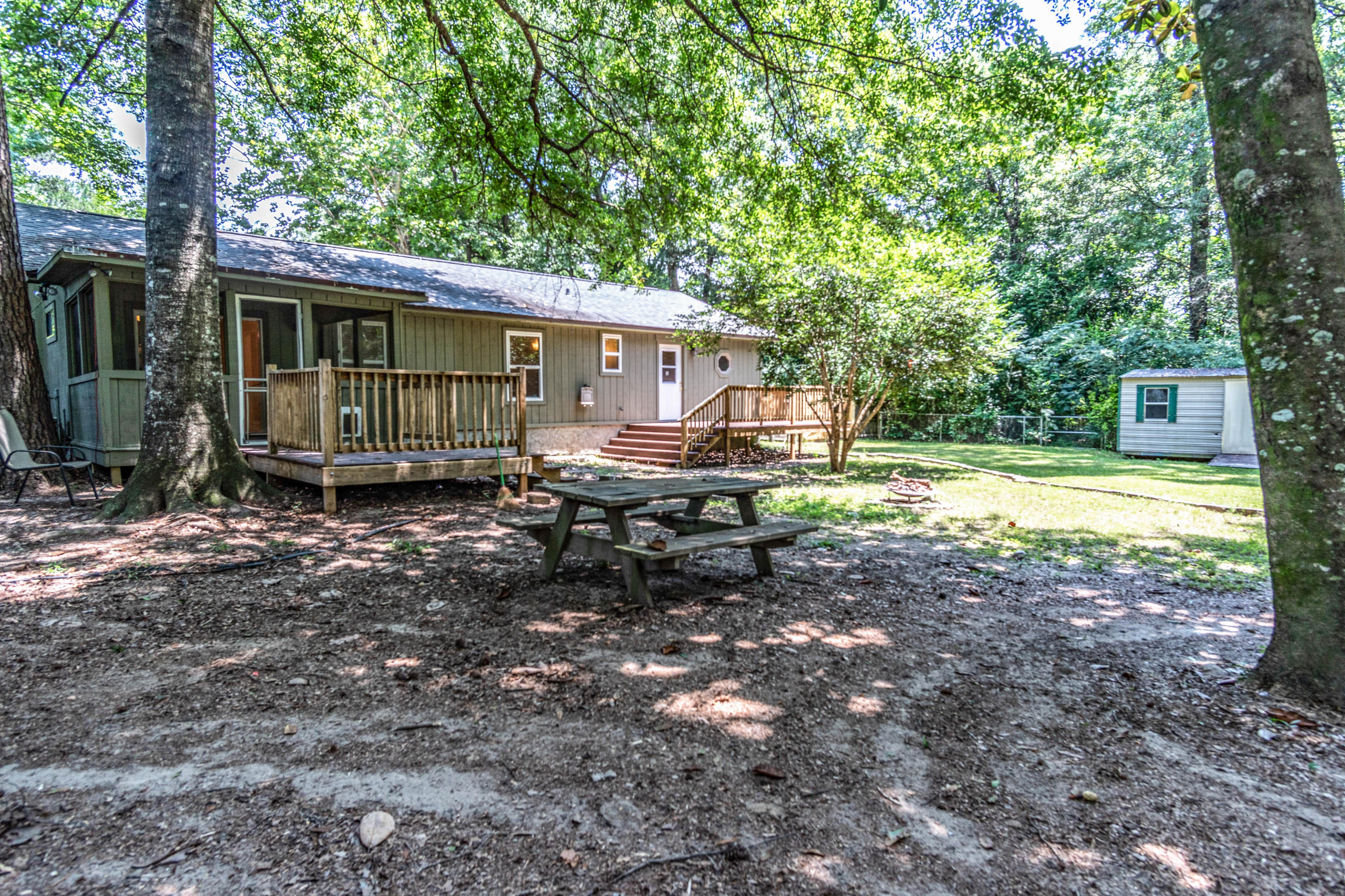 QUIET OAKS S/D - Residential