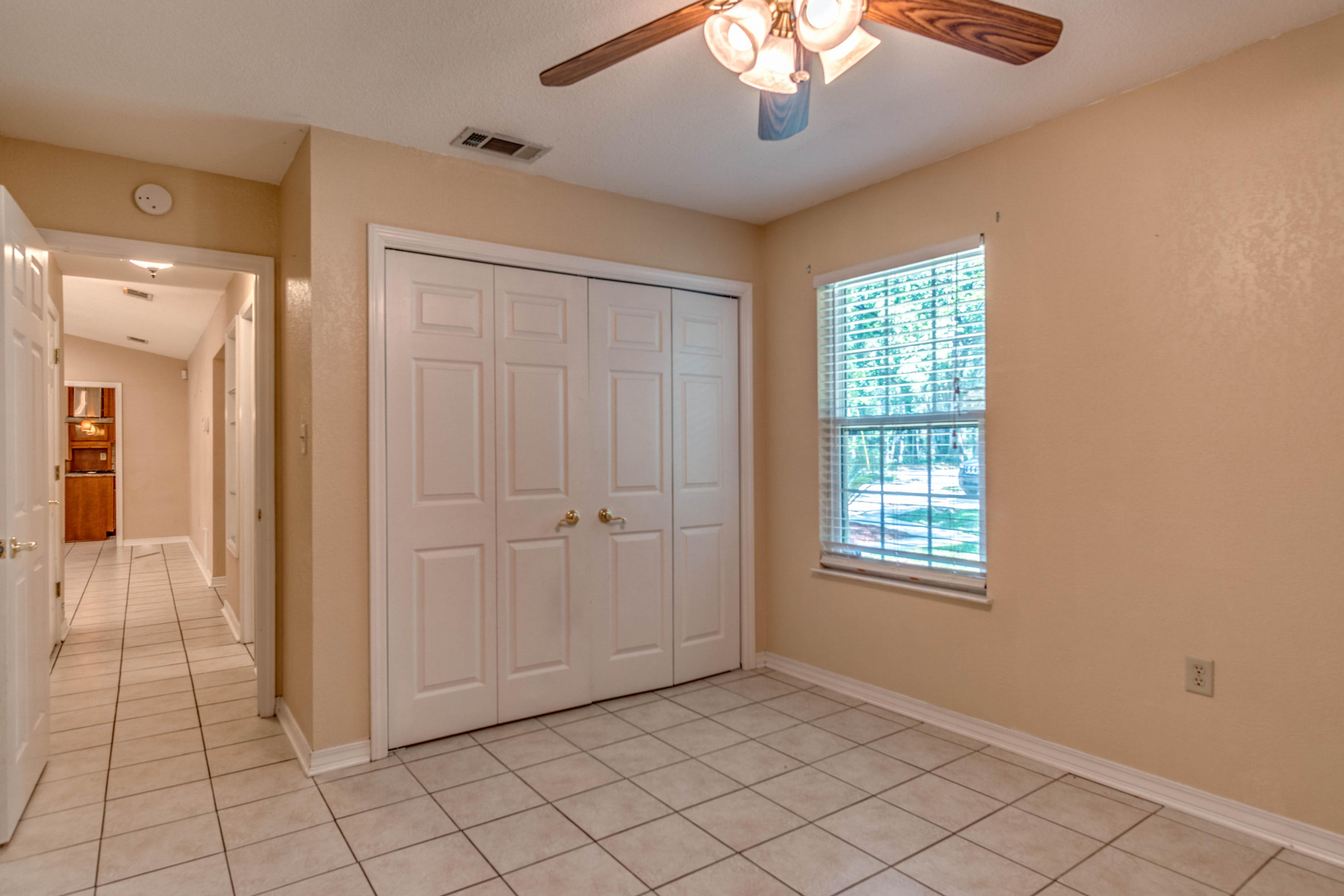 QUIET OAKS S/D - Residential