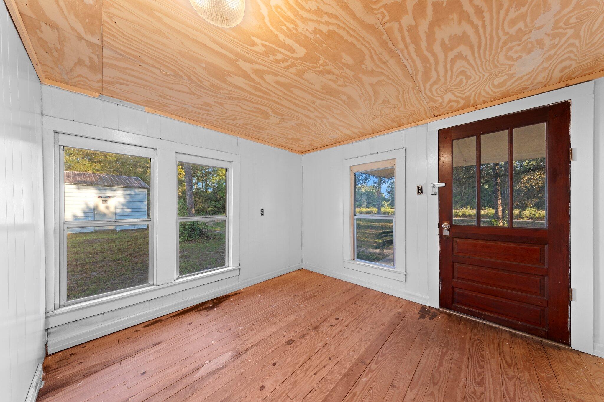 METES & BOUNDS - Residential