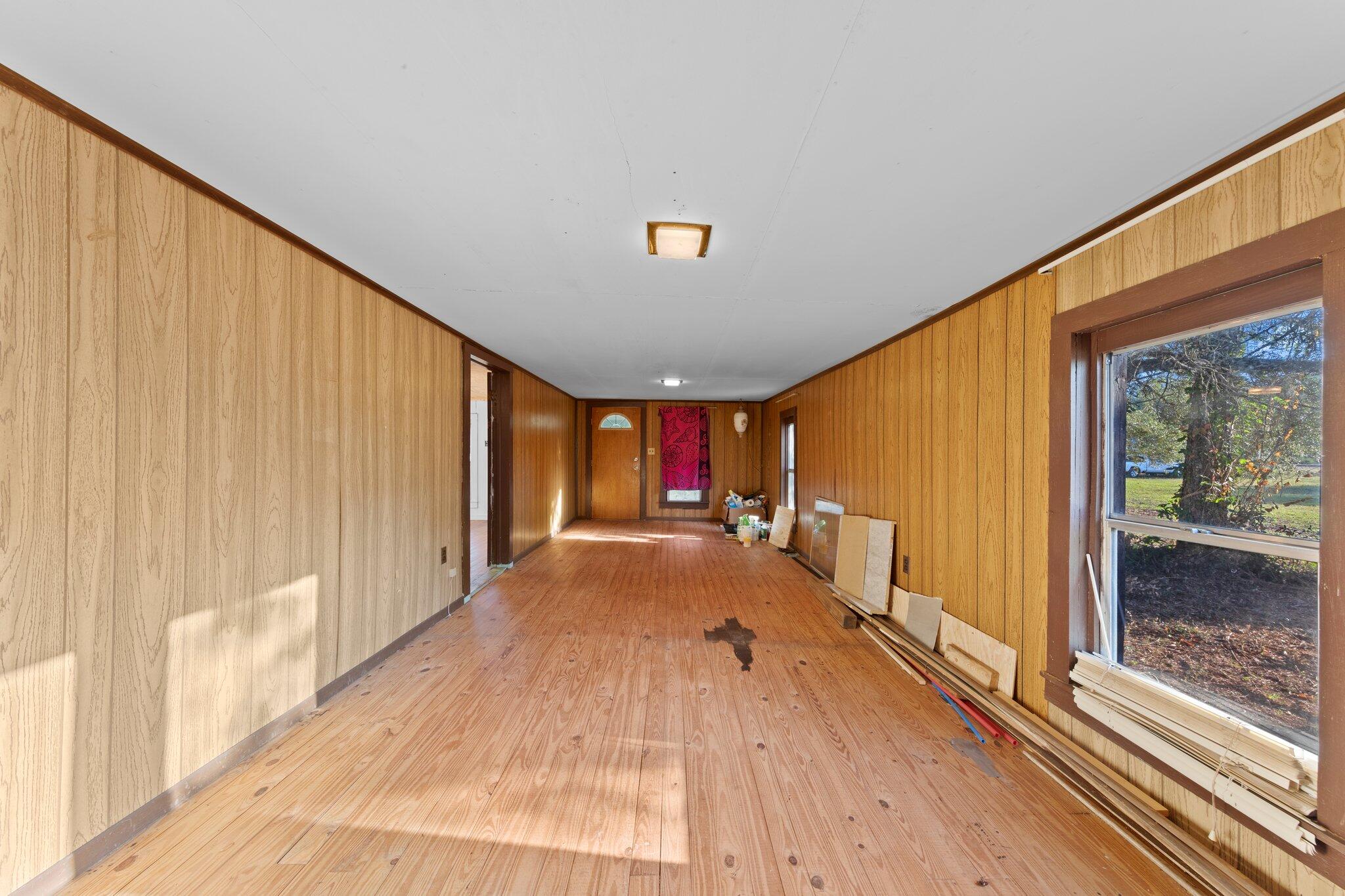 METES & BOUNDS - Residential