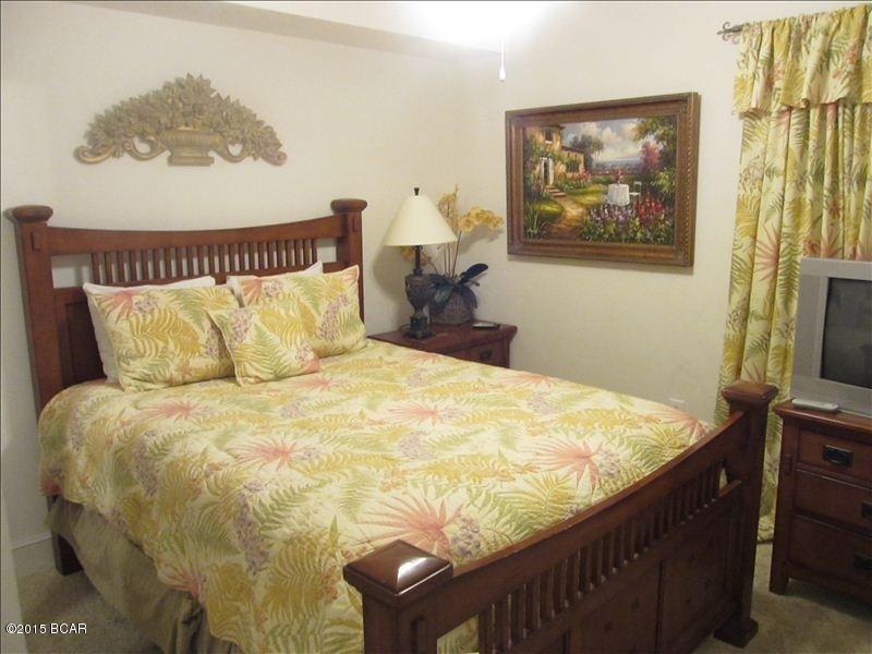 MAJESTIC BEACH TOWERS II - Residential