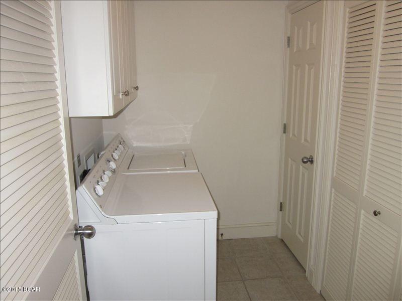 MAJESTIC BEACH TOWERS II - Residential