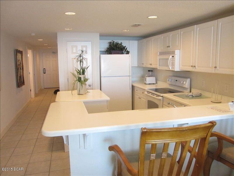 MAJESTIC BEACH TOWERS II - Residential