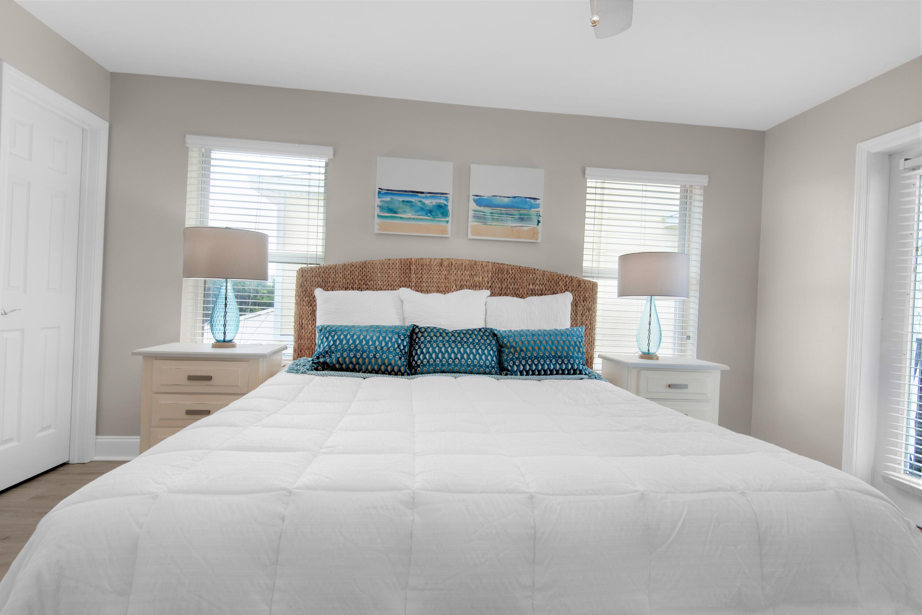 CRYSTAL BEACH - Residential