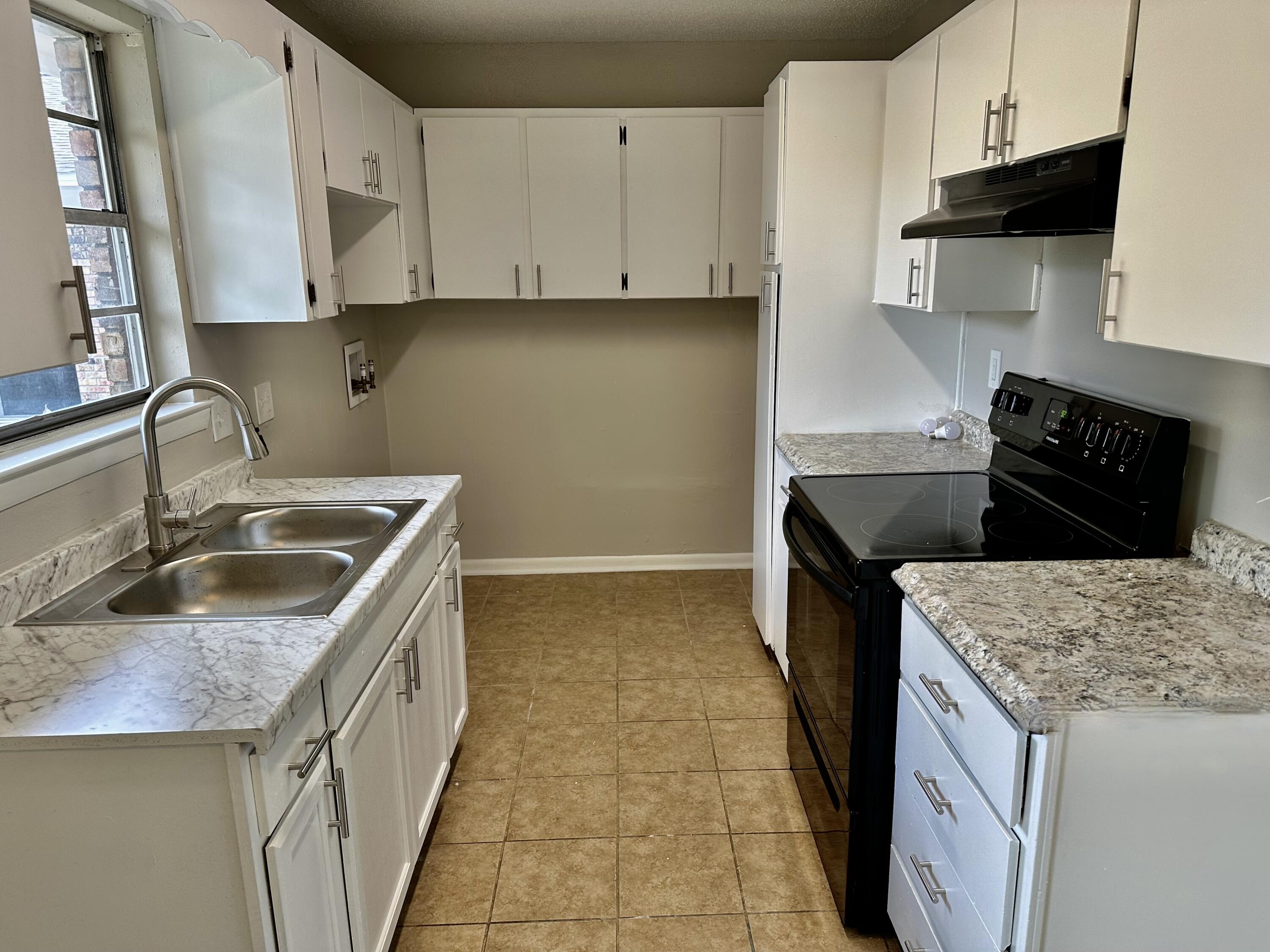 CALHOUN S/D TO DESTIN - Residential