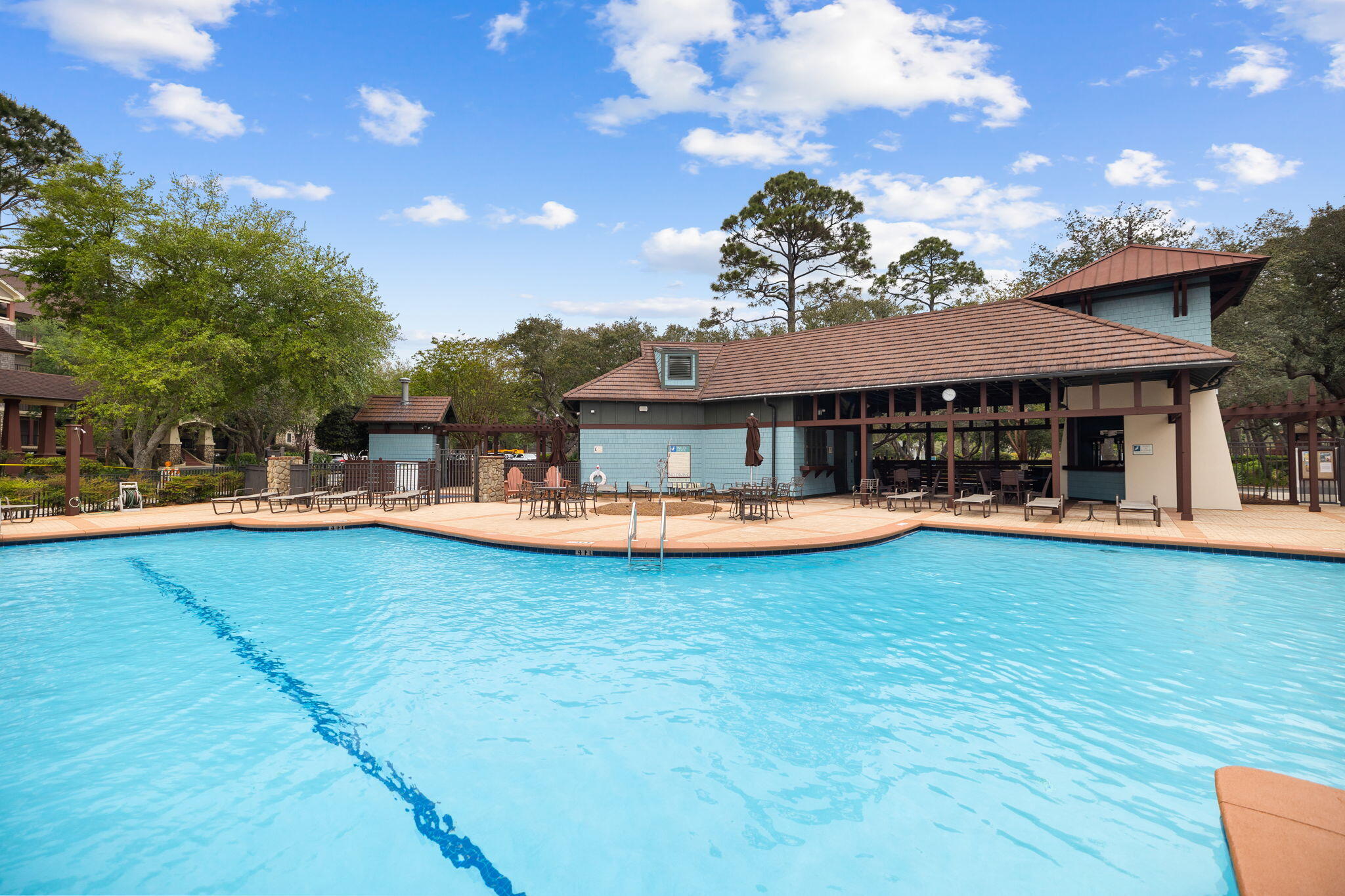 WILD HERON - Residential