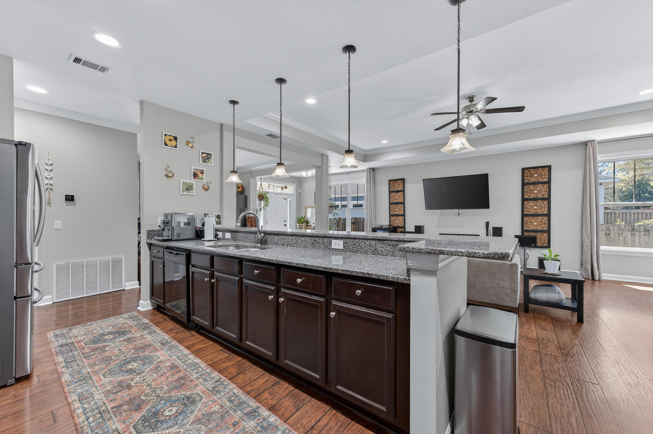 HIDDEN VALLEY - Residential