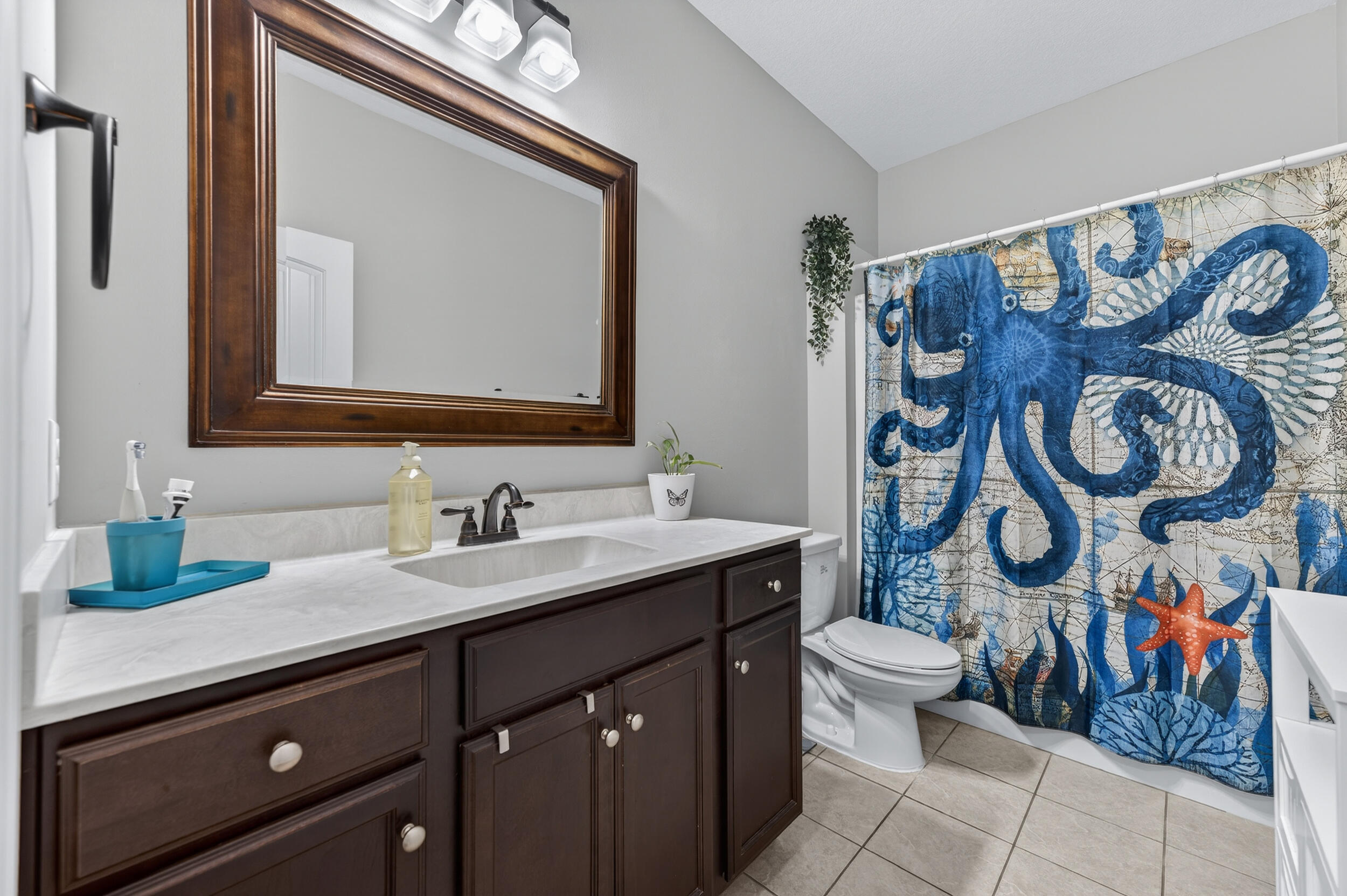 HIDDEN VALLEY - Residential