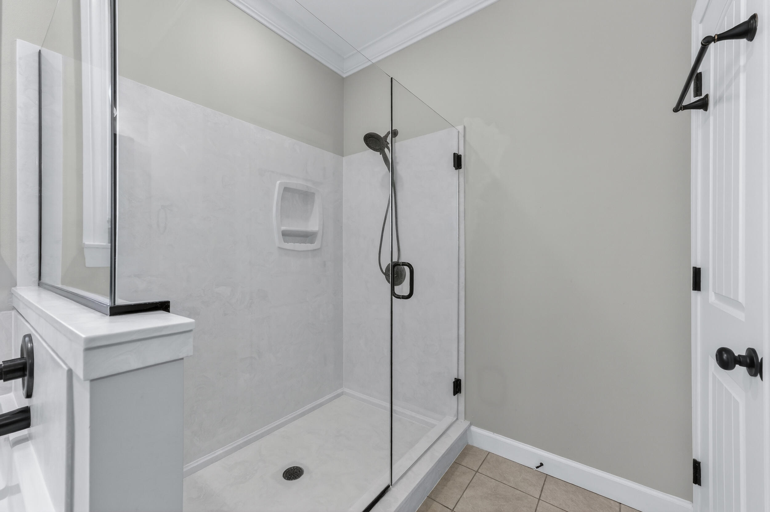 HIDDEN VALLEY - Residential