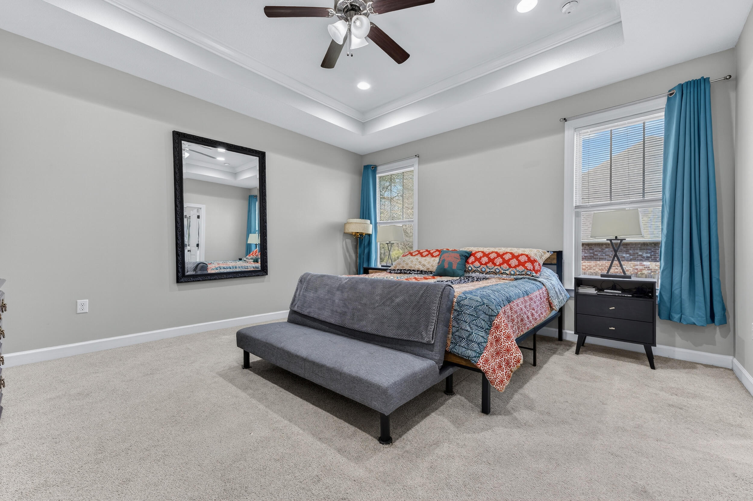 HIDDEN VALLEY - Residential