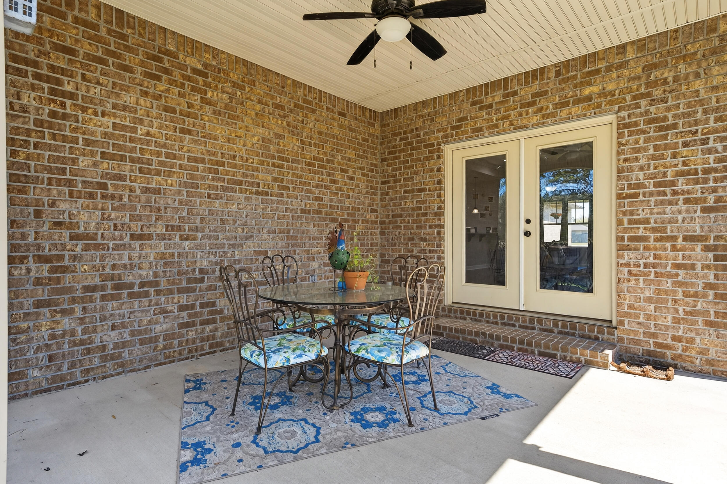 HIDDEN VALLEY - Residential