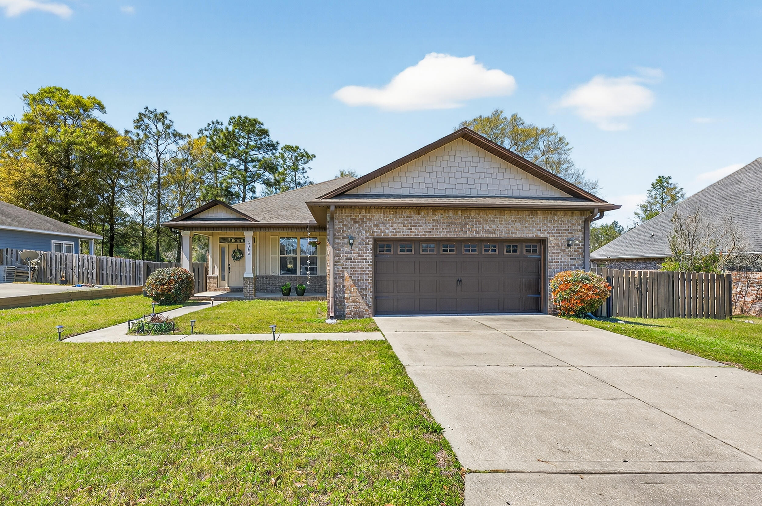 HIDDEN VALLEY - Residential