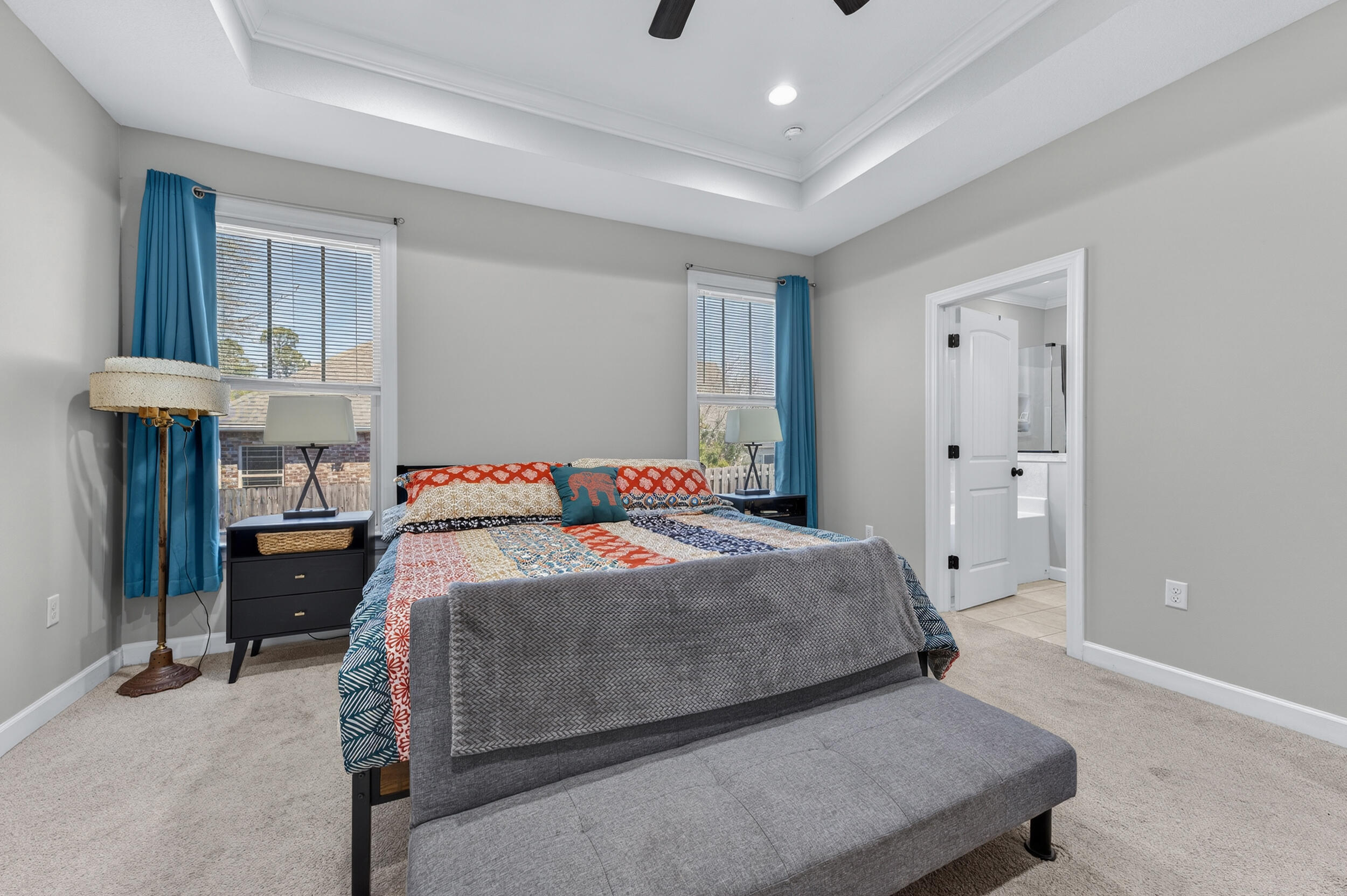 HIDDEN VALLEY - Residential