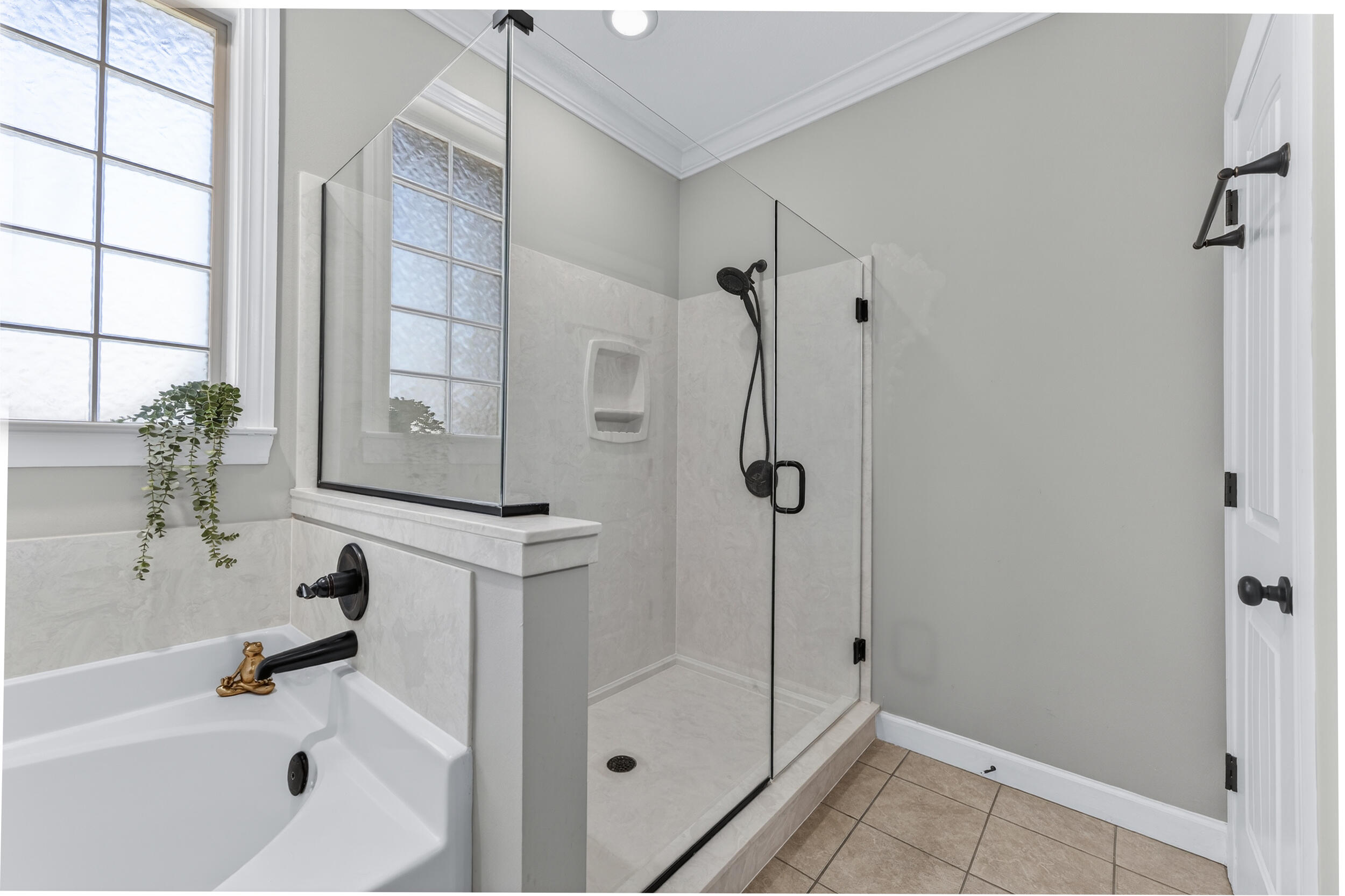 HIDDEN VALLEY - Residential