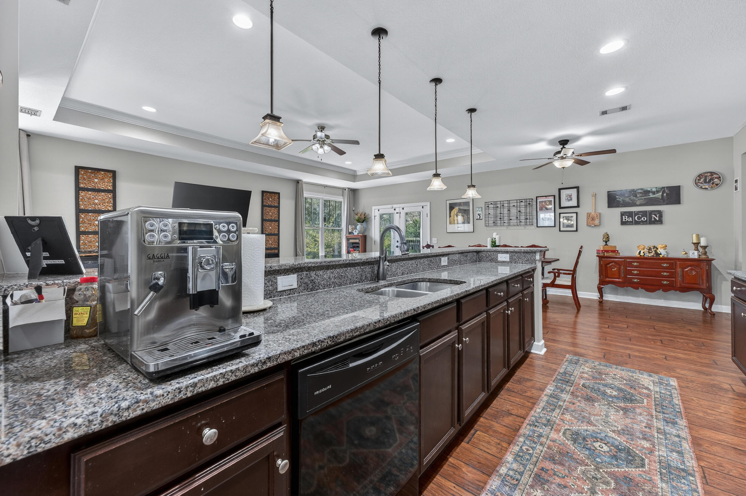 HIDDEN VALLEY - Residential