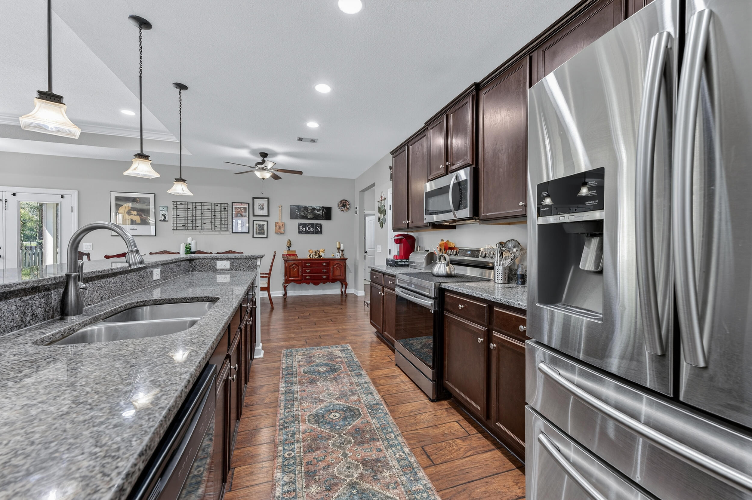 HIDDEN VALLEY - Residential