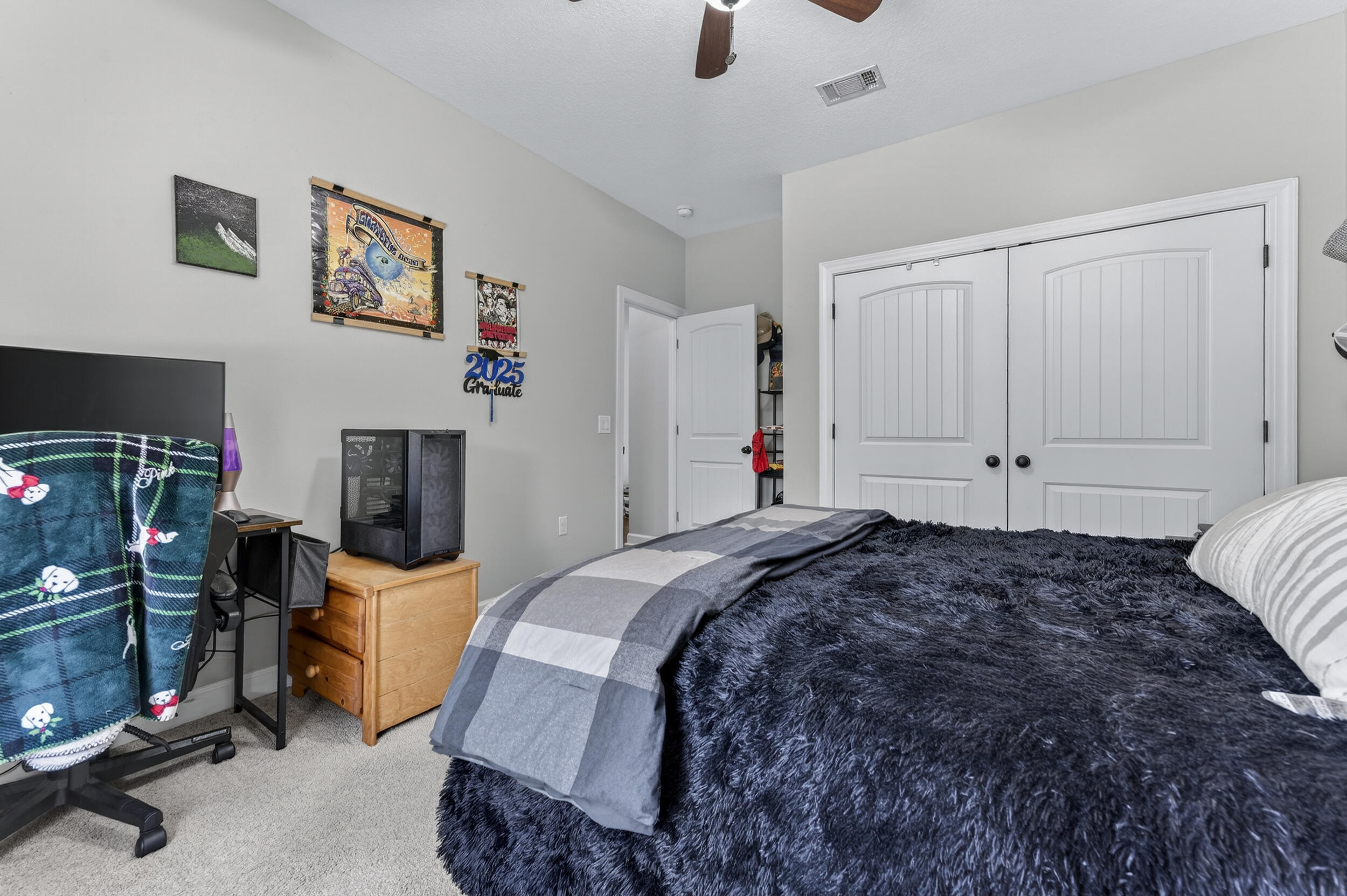 HIDDEN VALLEY - Residential