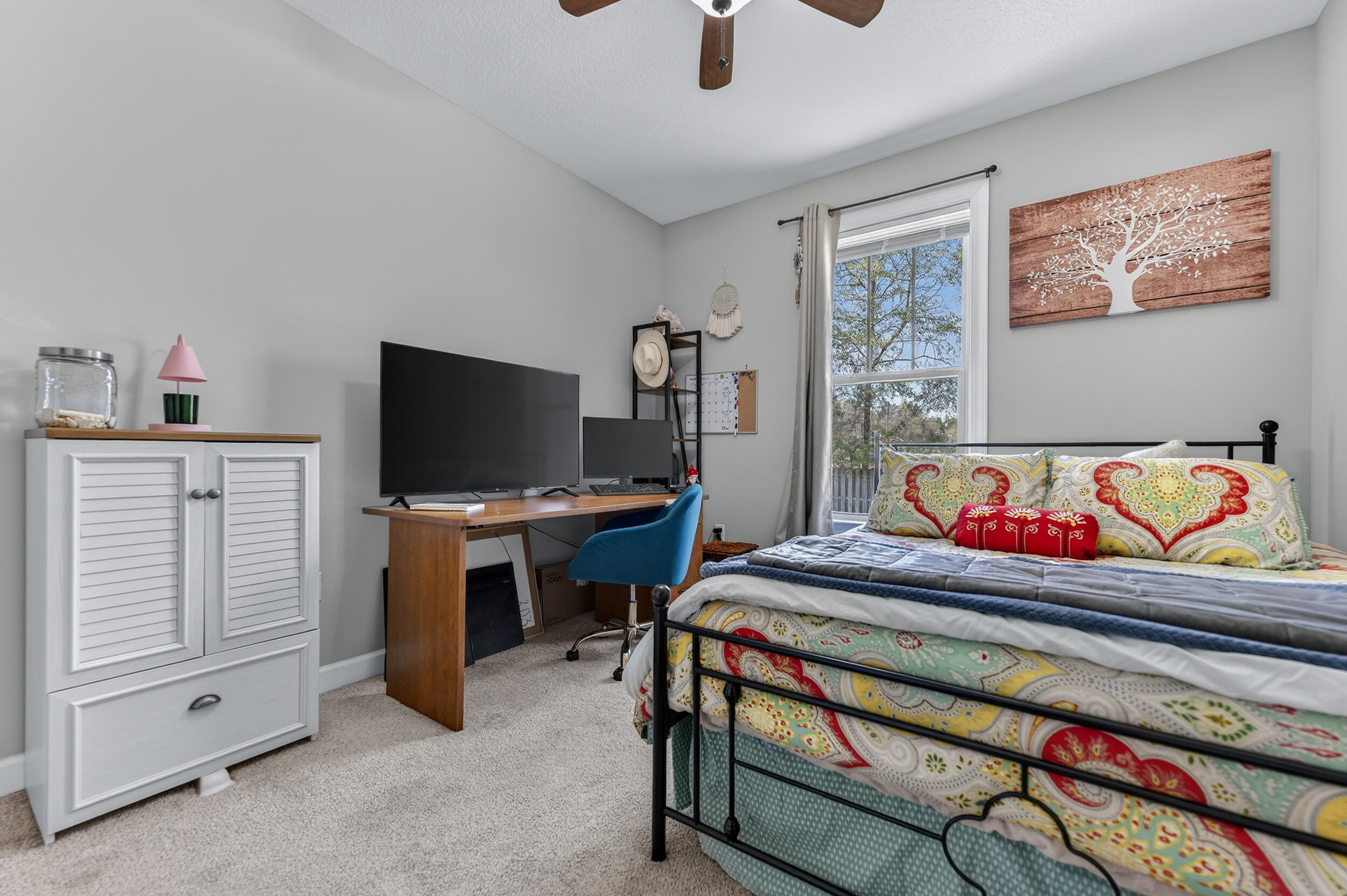 HIDDEN VALLEY - Residential