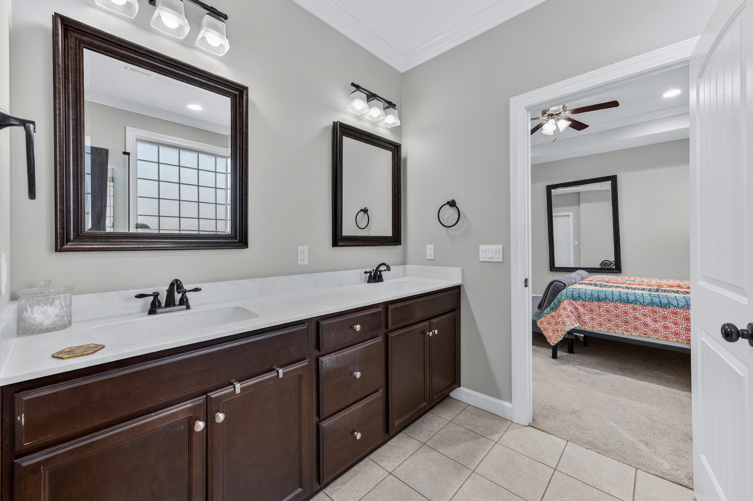 HIDDEN VALLEY - Residential