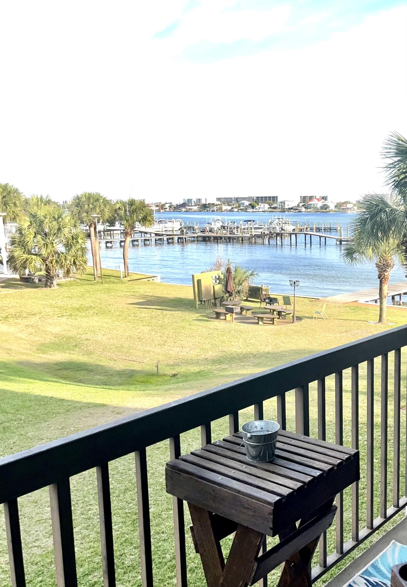 PIRATES BAY PH 1 - Residential