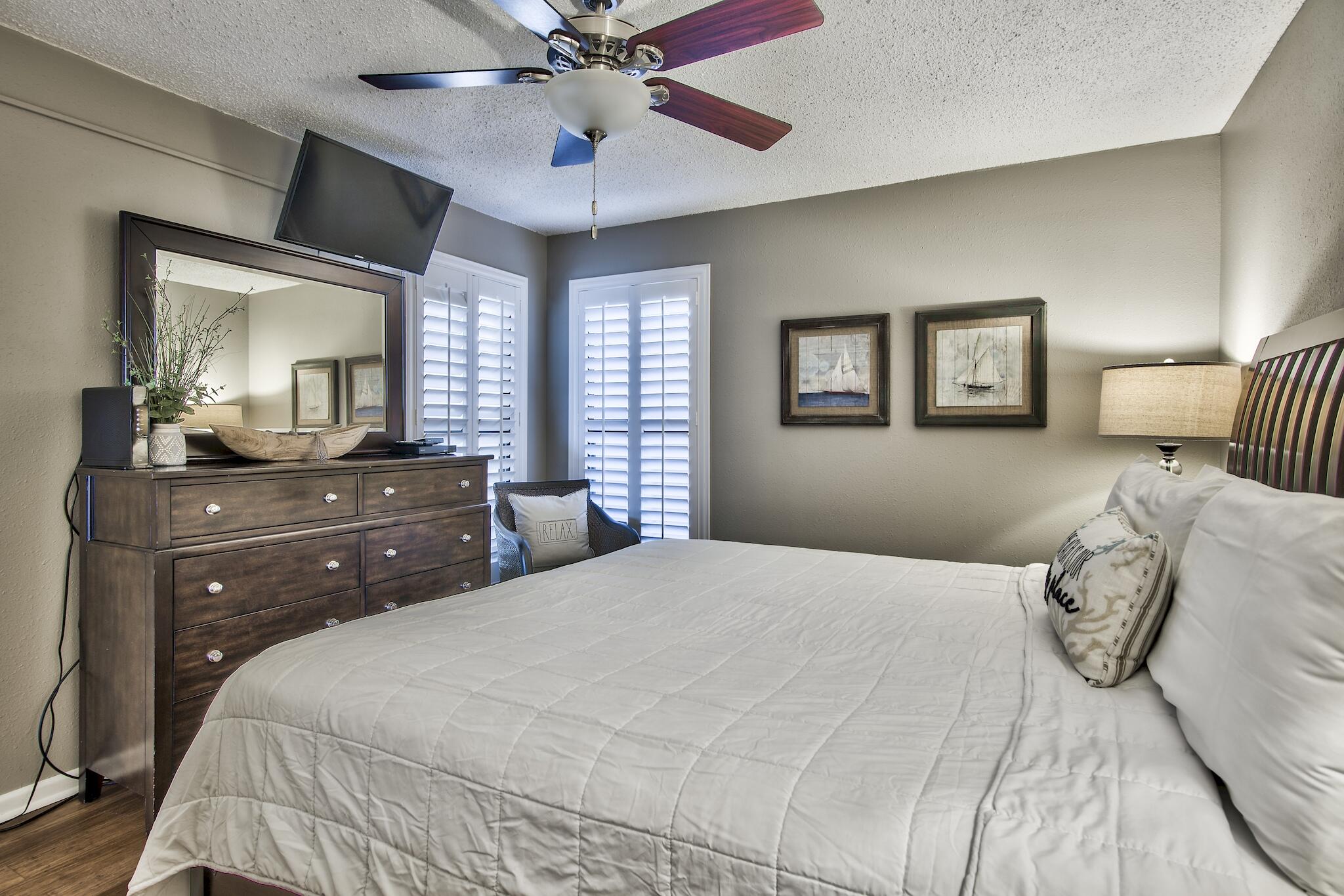 Jetty East Condominium - Residential