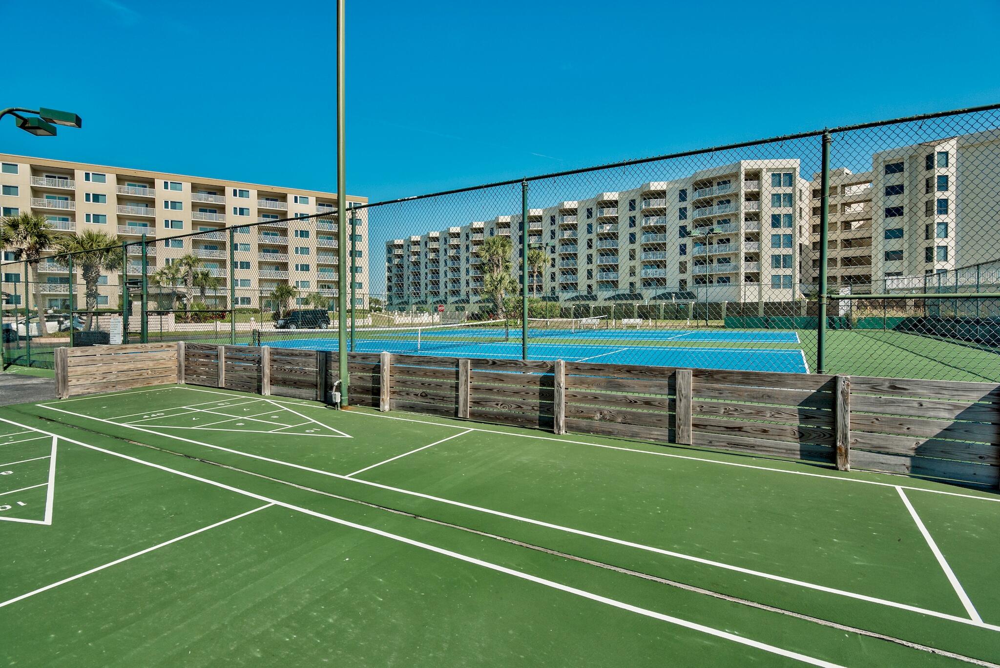 Jetty East Condominium - Residential