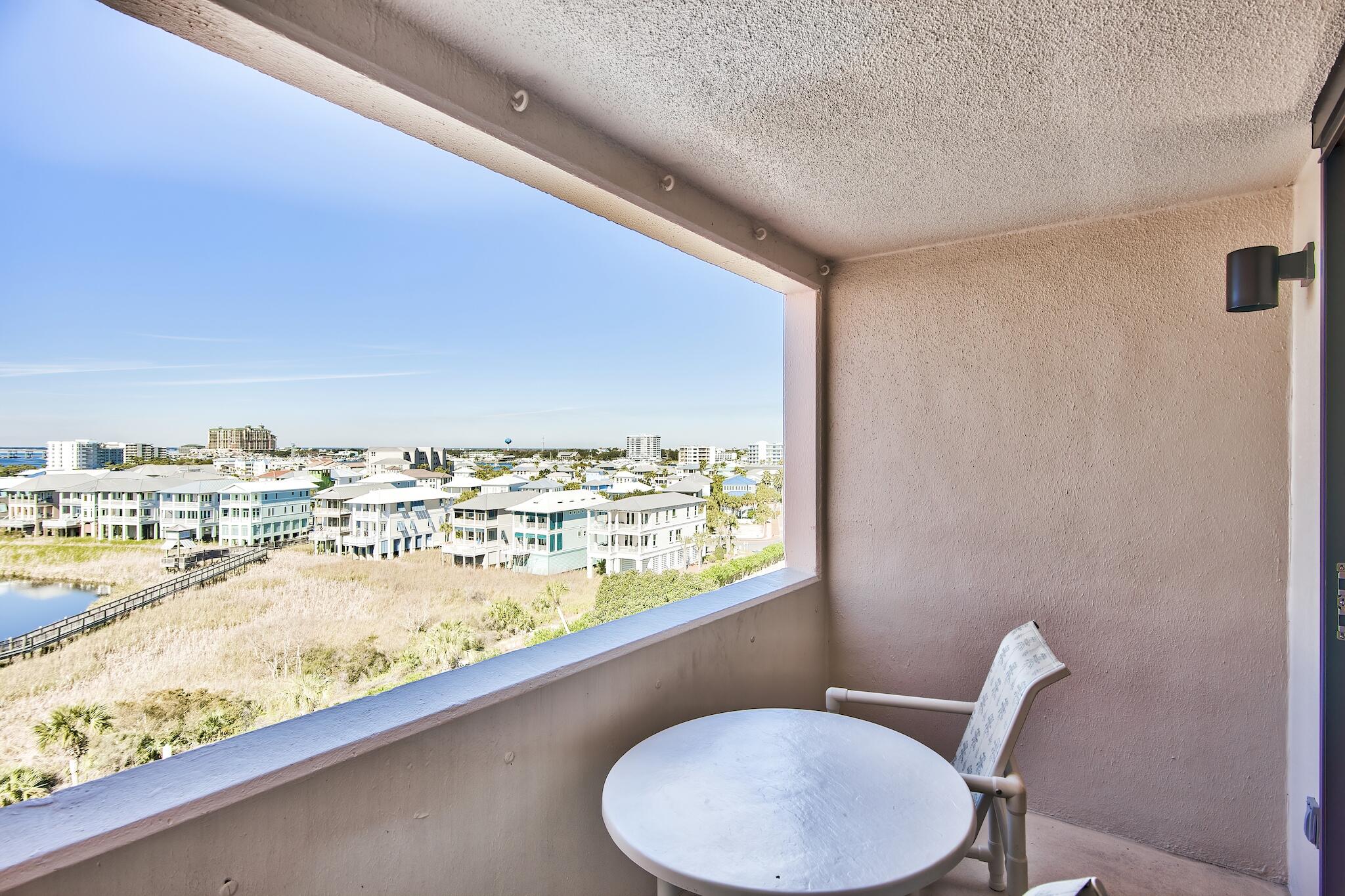 Jetty East Condominium - Residential