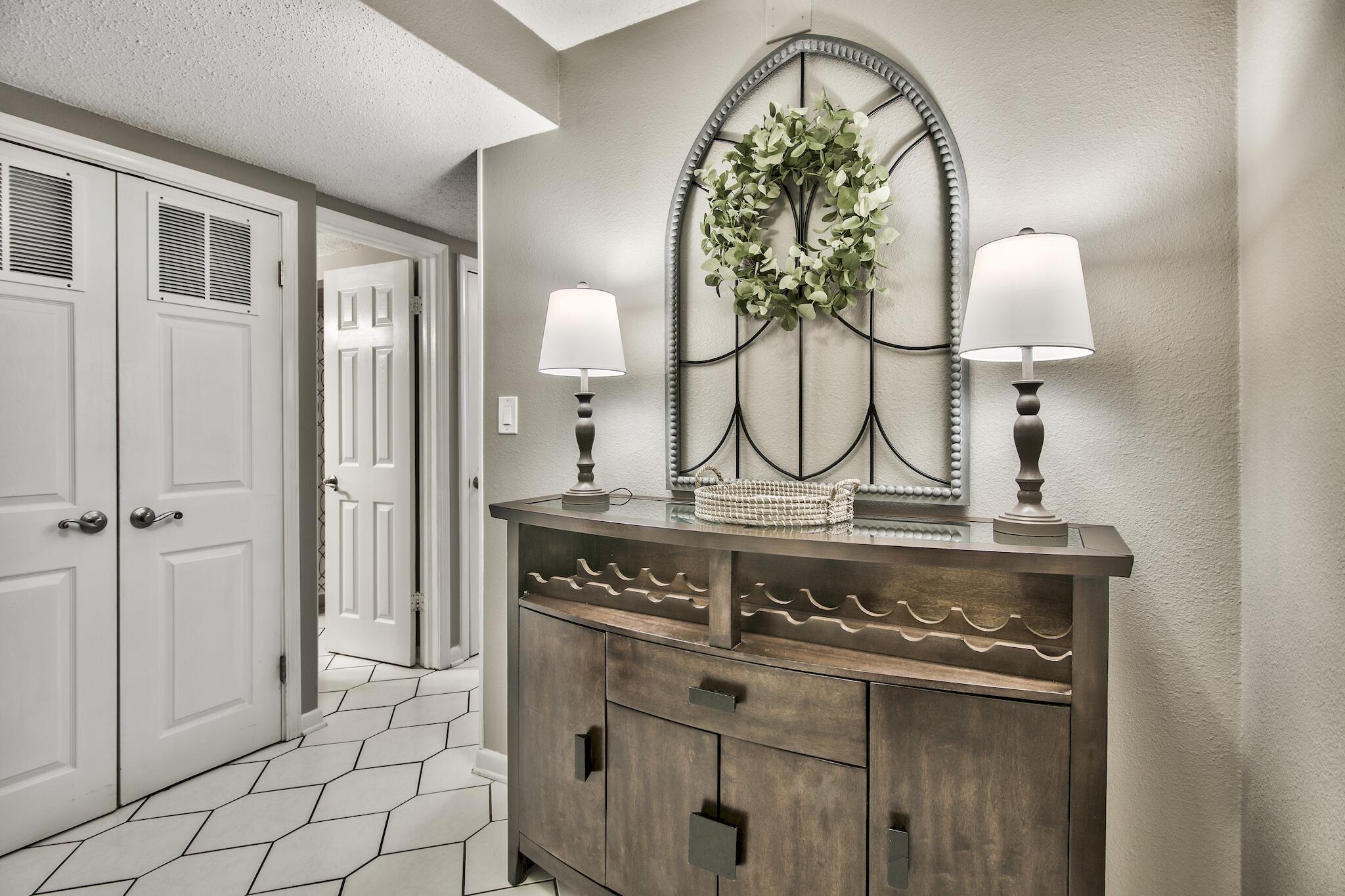 Jetty East Condominium - Residential